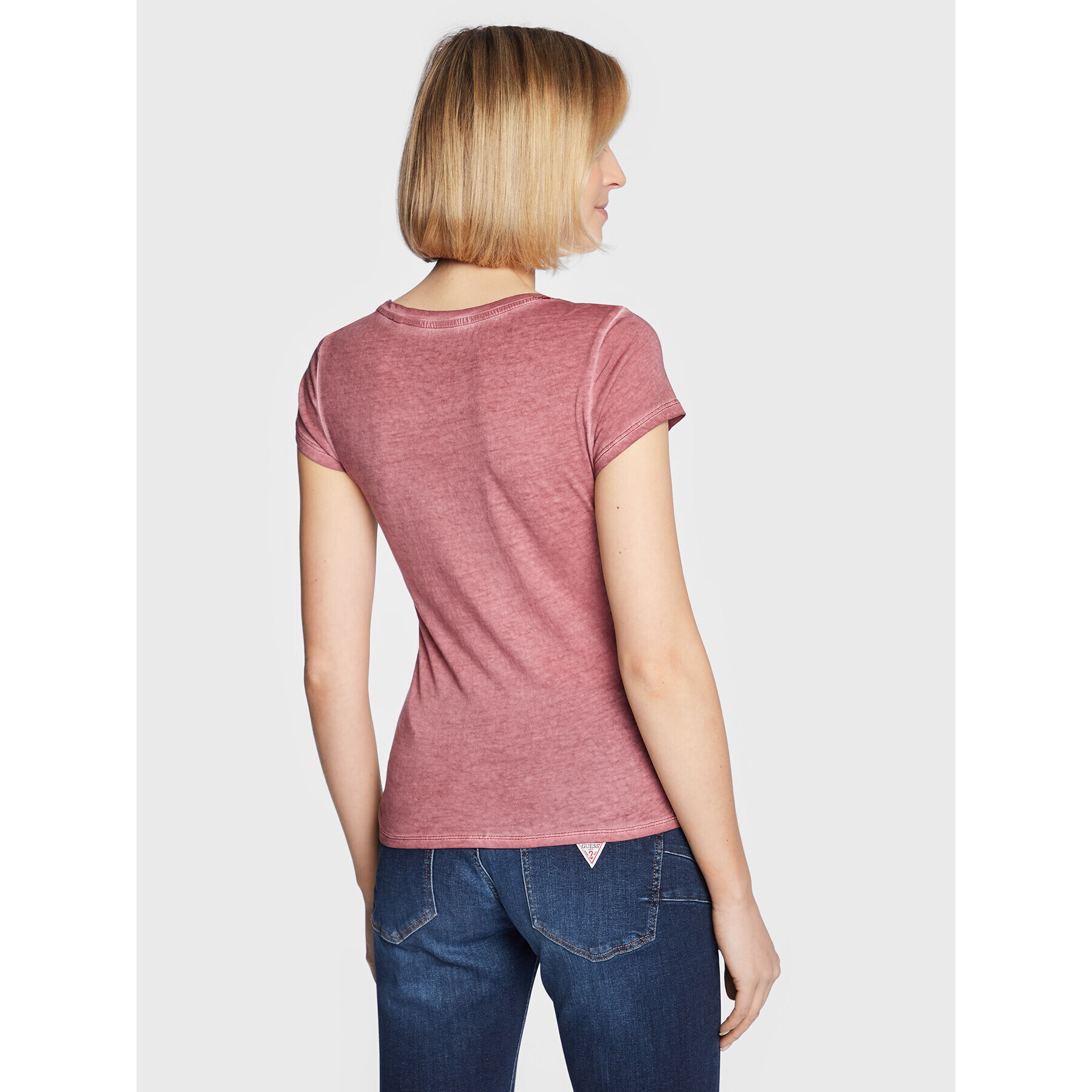 Guess Тишърт Script Logo W2GI52 K9SN1 Бордо Regular Fit - Pepit.bg