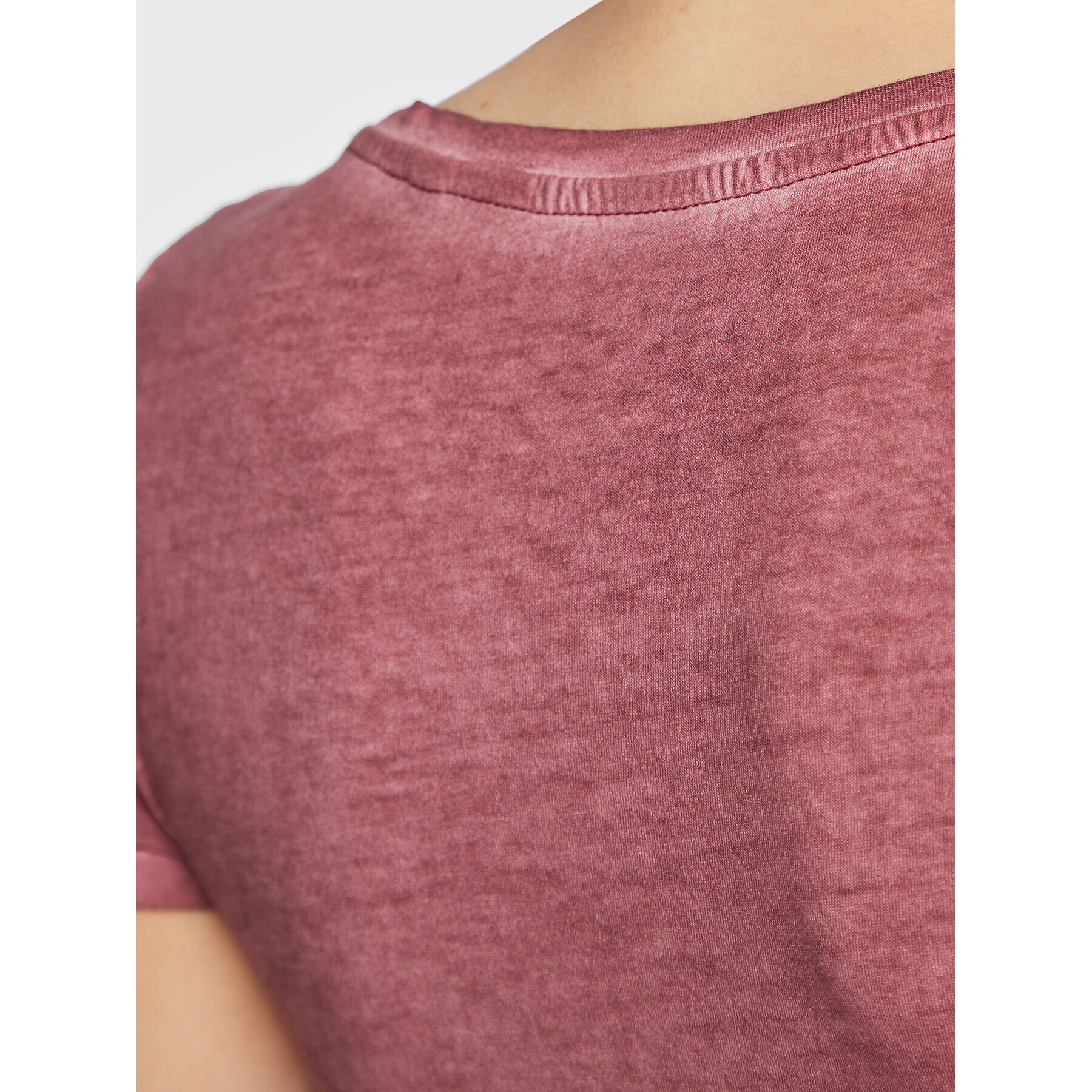Guess Тишърт Script Logo W2GI52 K9SN1 Бордо Regular Fit - Pepit.bg