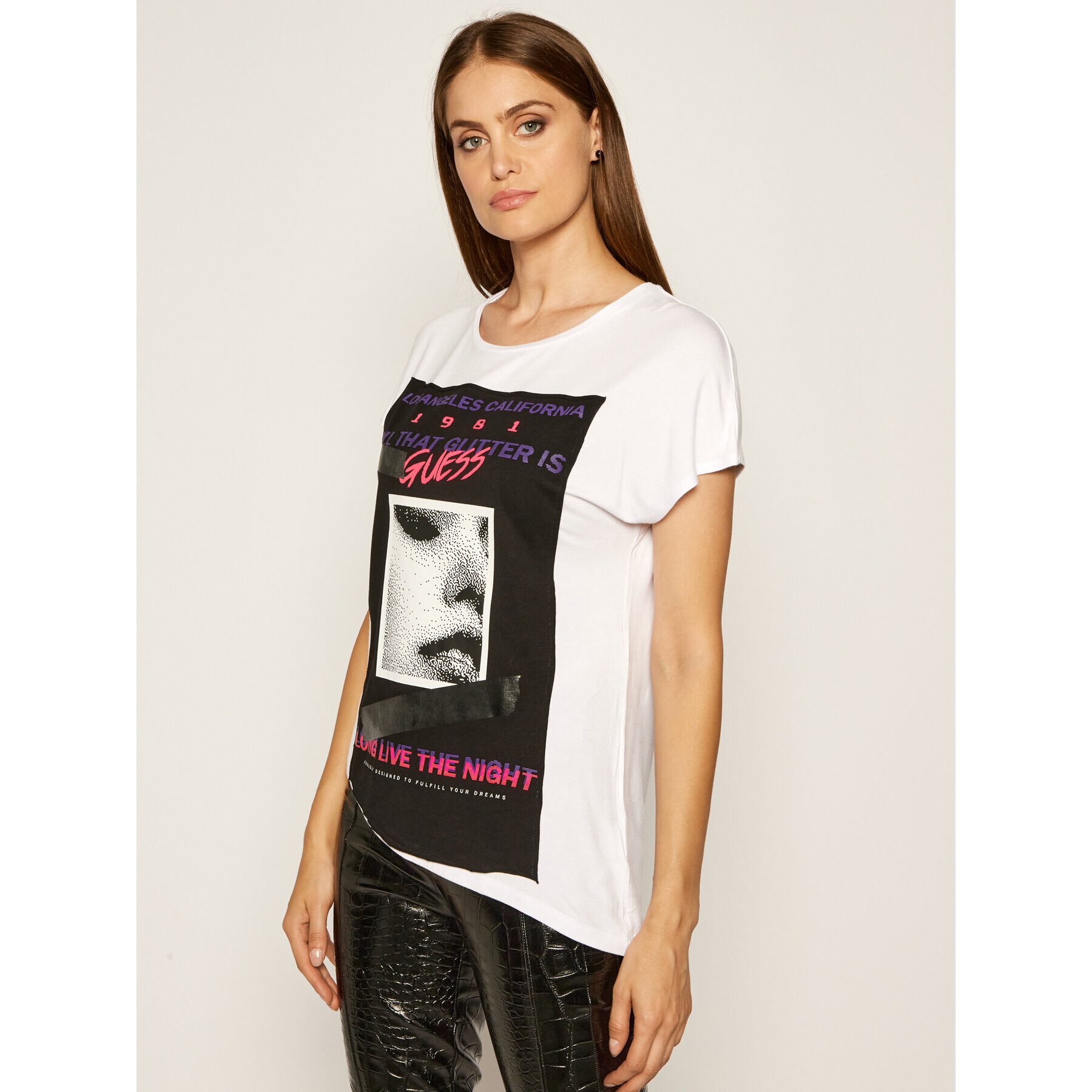 Guess Тишърт Ss Rn Sandra Tee W0YI90 K68D0 Бял Relaxed Fit - Pepit.bg