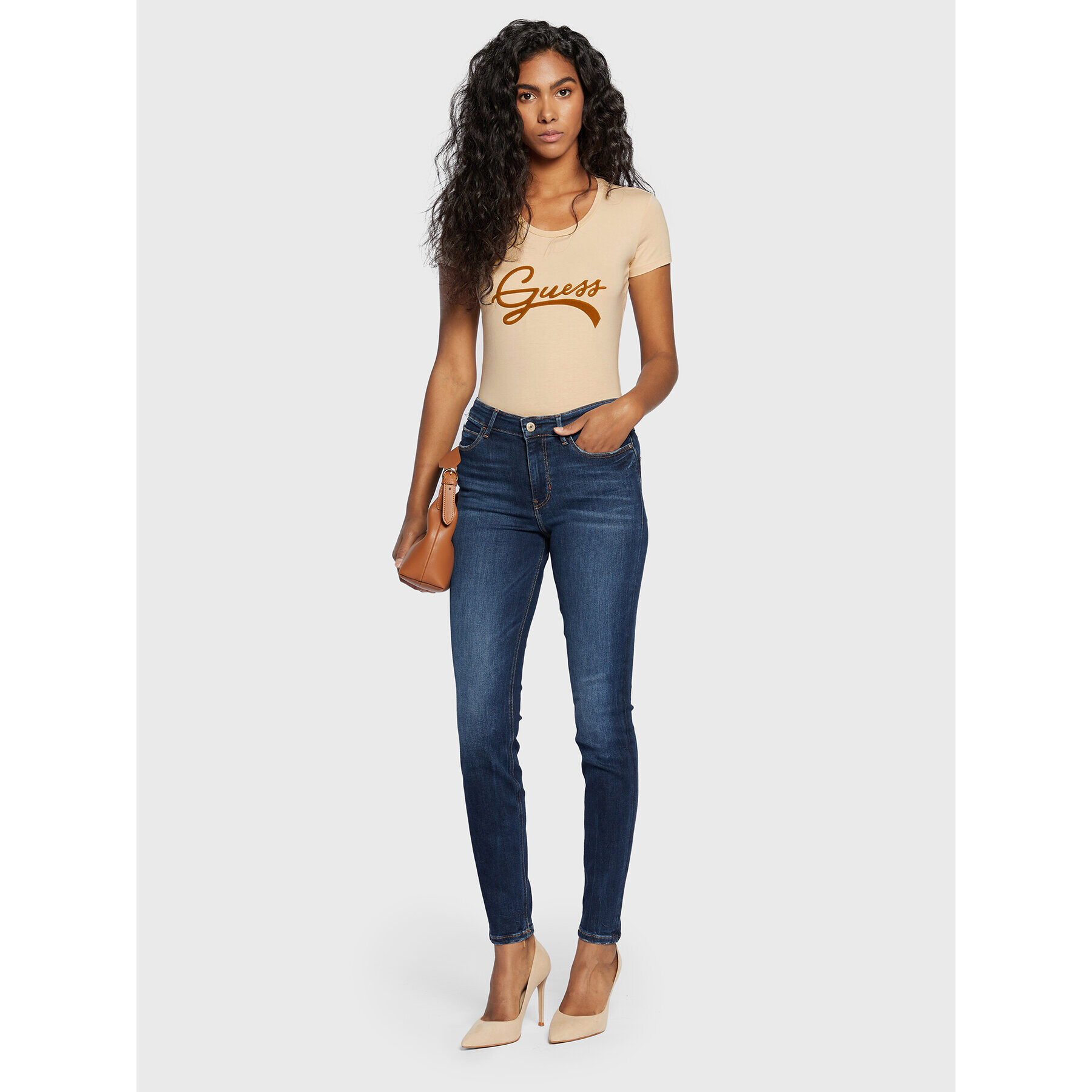 Guess Тишърт Tinca W2BI66 J1311 Бежов Regular Fit - Pepit.bg