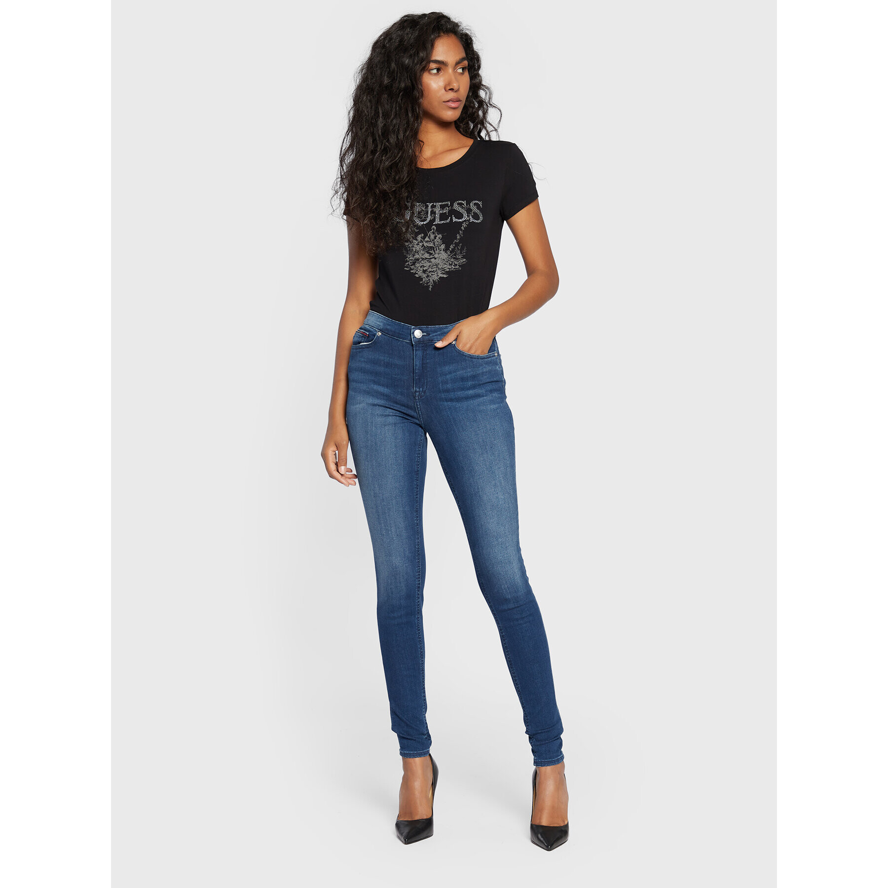 Guess Тишърт Triangle Lafies Logo W2BI23 KA0Q4 Черен Regular Fit - Pepit.bg