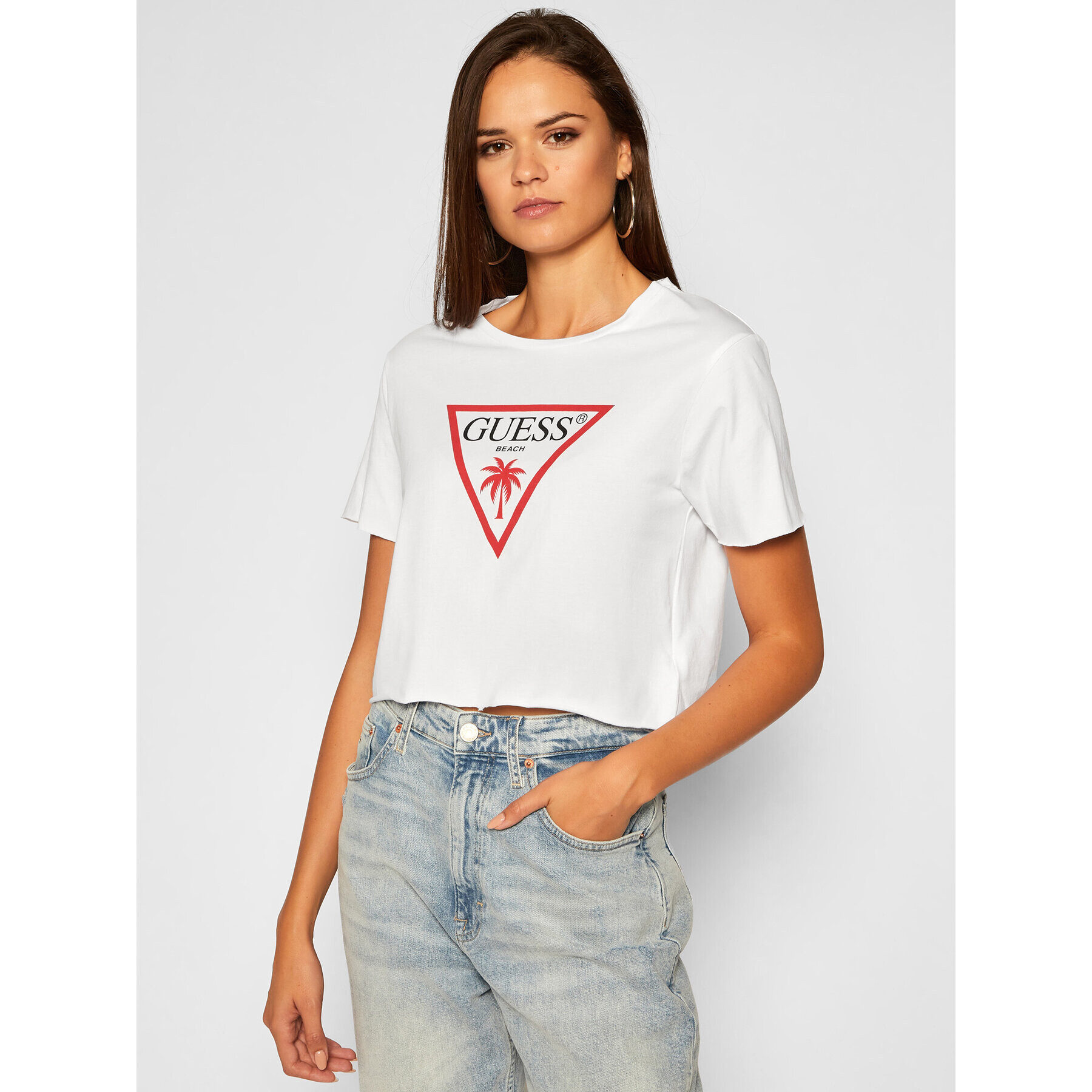 Guess Тишърт Triangle Logo E02I01 K8FY0 Бял Relaxed Fit - Pepit.bg