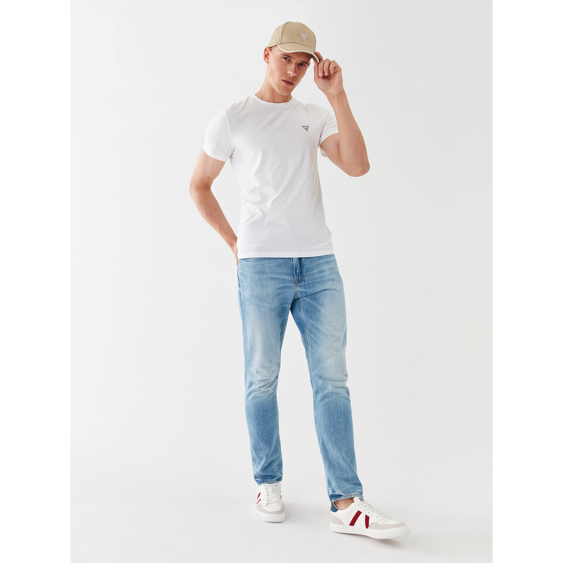 Guess Тишърт U97M00 K6YW1 Бял Slim Fit - Pepit.bg