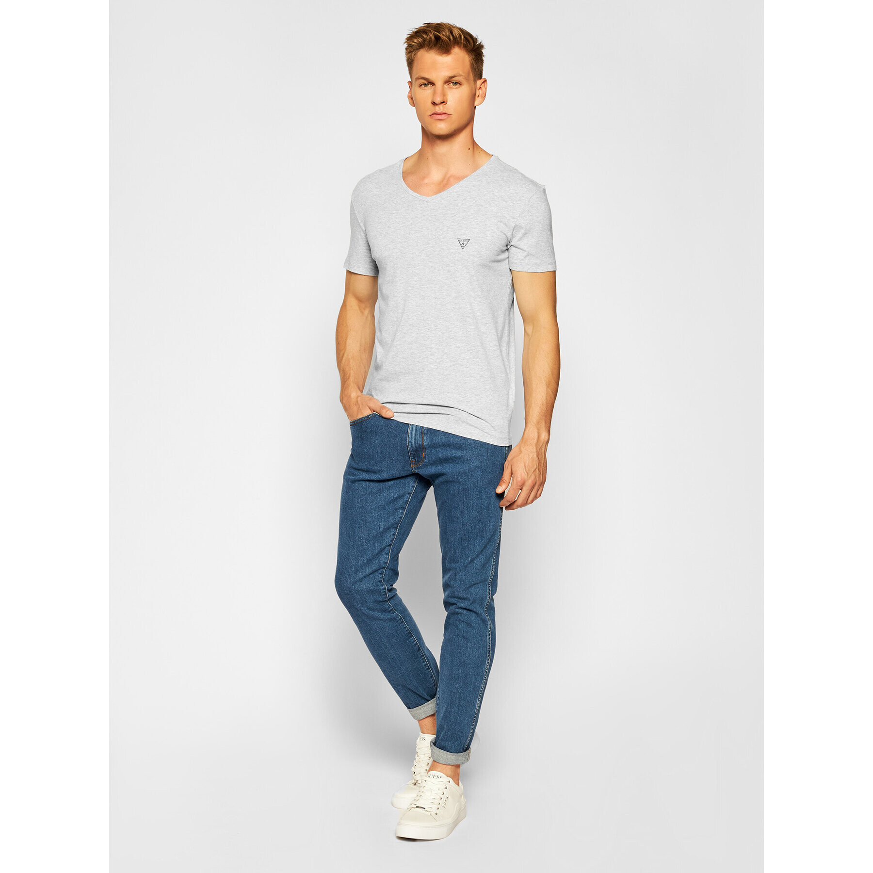 Guess Тишърт U97M01 JR003 Сив Slim Fit - Pepit.bg