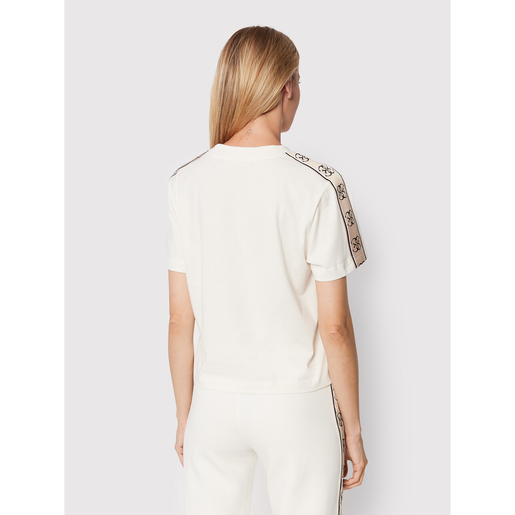 Guess Тишърт V2BI05 I3Z14 Бежов Relaxed Fit - Pepit.bg