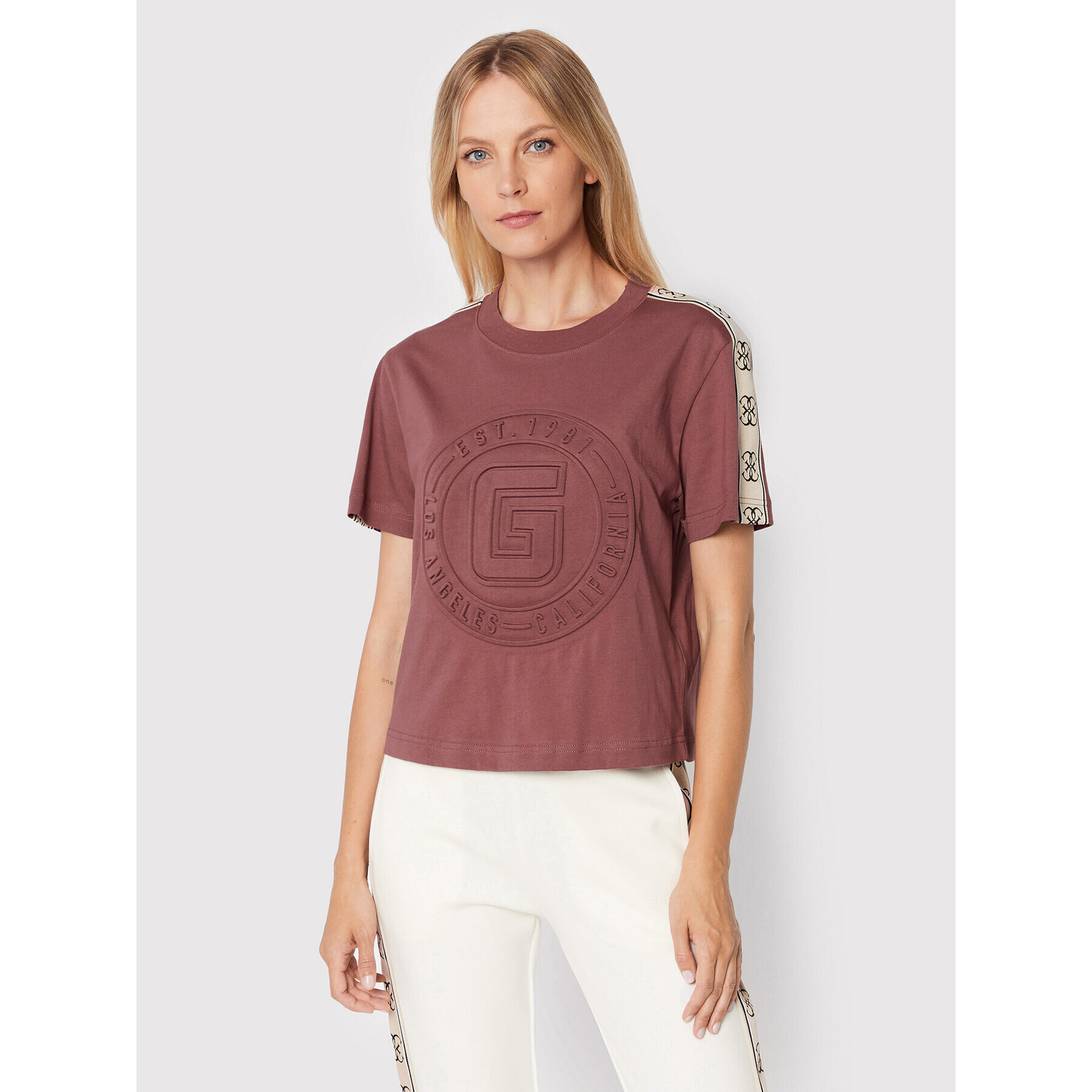 Guess Тишърт V2BI05 I3Z14 Бордо Relaxed Fit - Pepit.bg