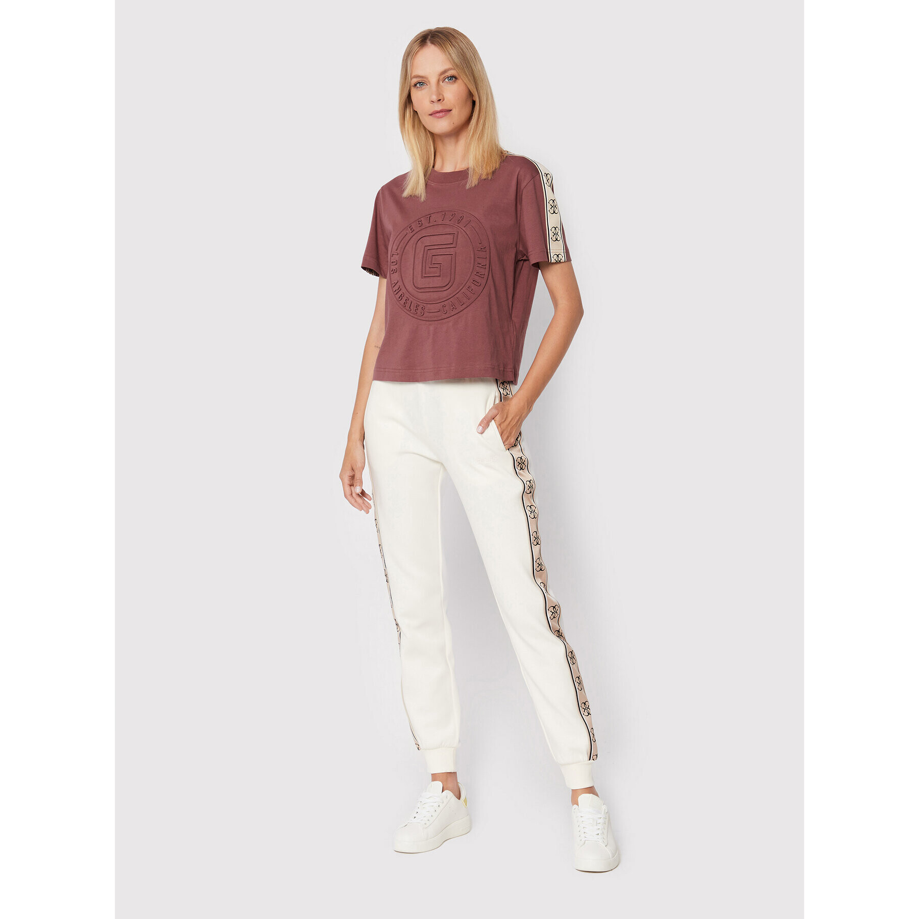 Guess Тишърт V2BI05 I3Z14 Бордо Relaxed Fit - Pepit.bg