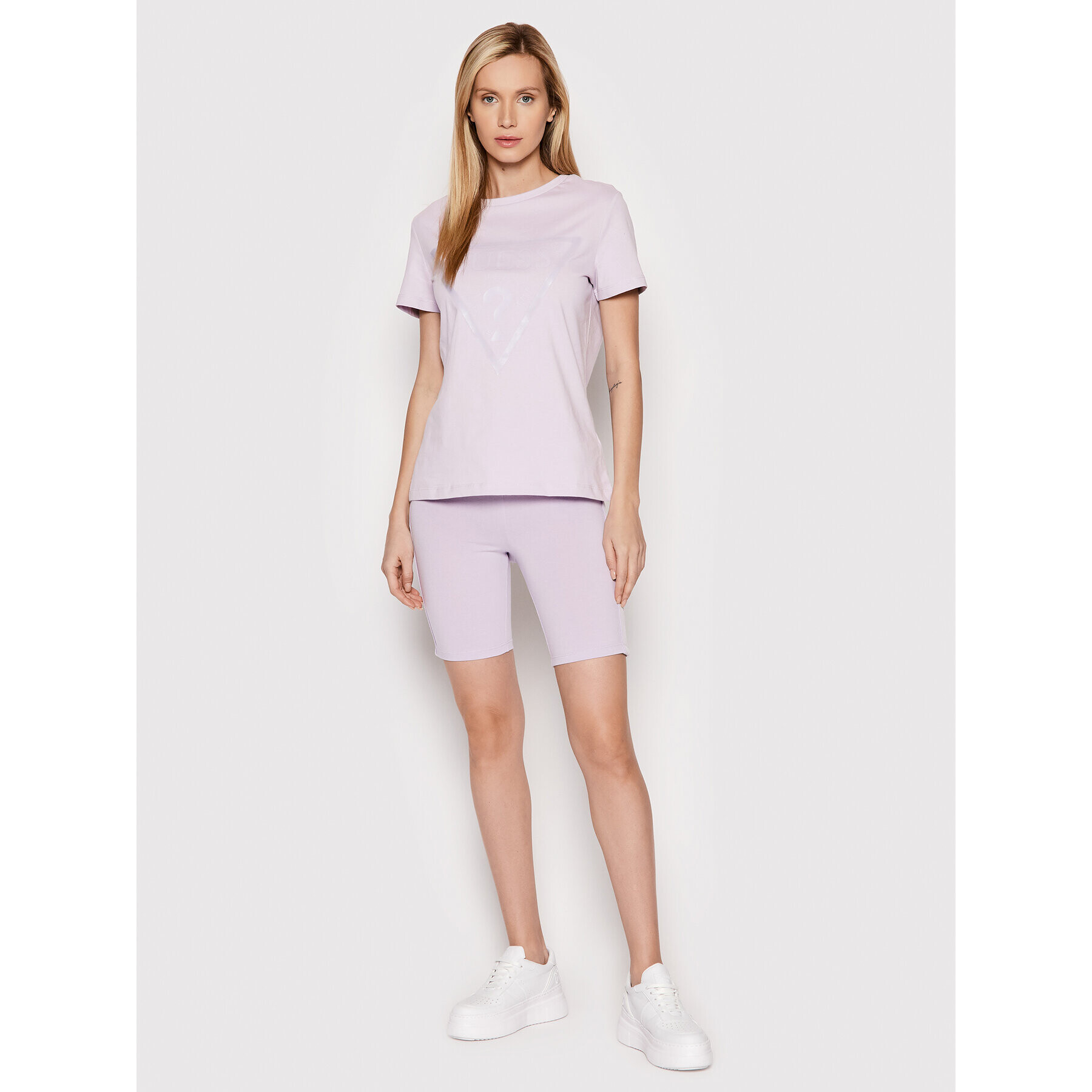 Guess Тишърт V2RI13 K8HM0 Виолетов Regular Fit - Pepit.bg