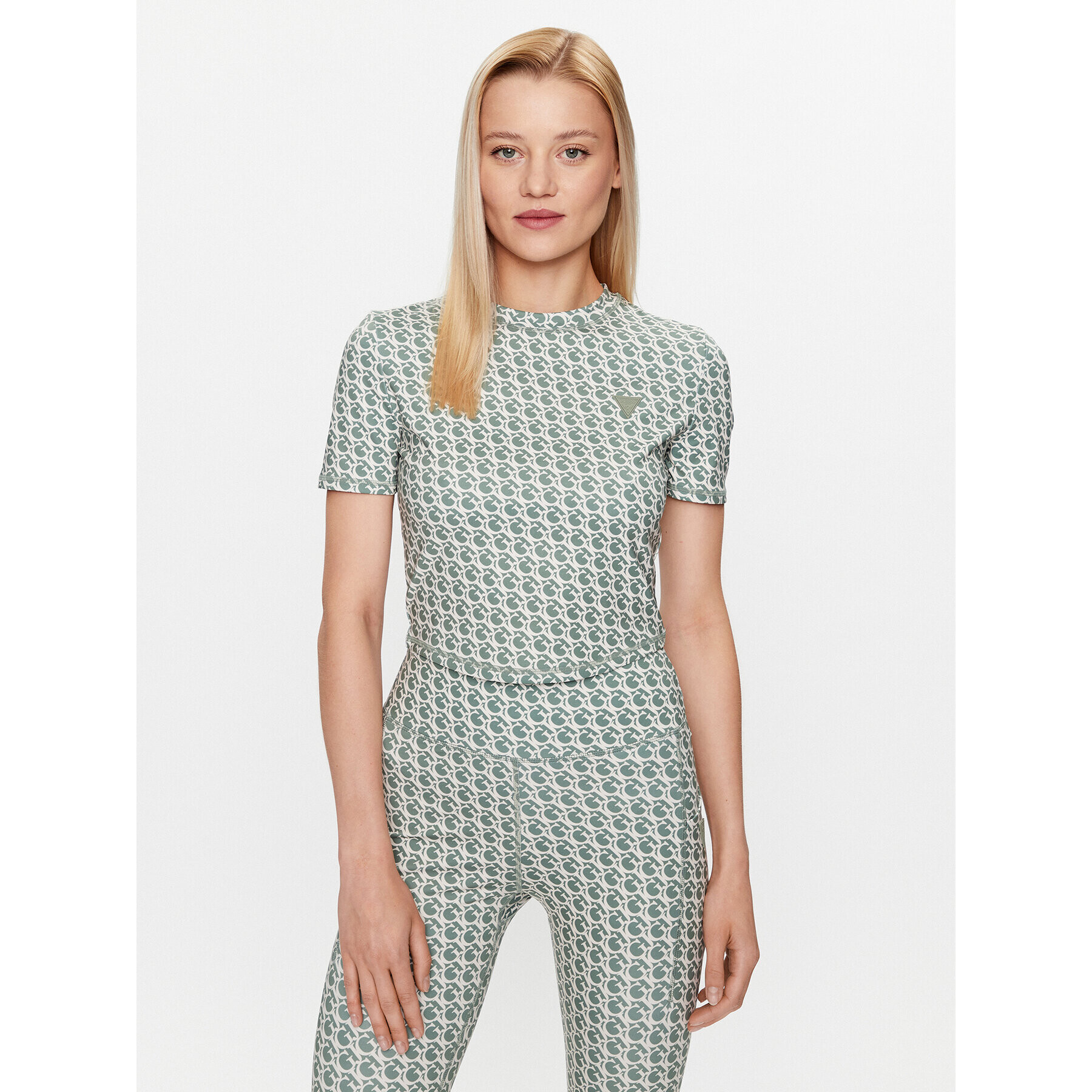Guess Тишърт V3GP18 MC03W Зелен Regular Fit - Pepit.bg