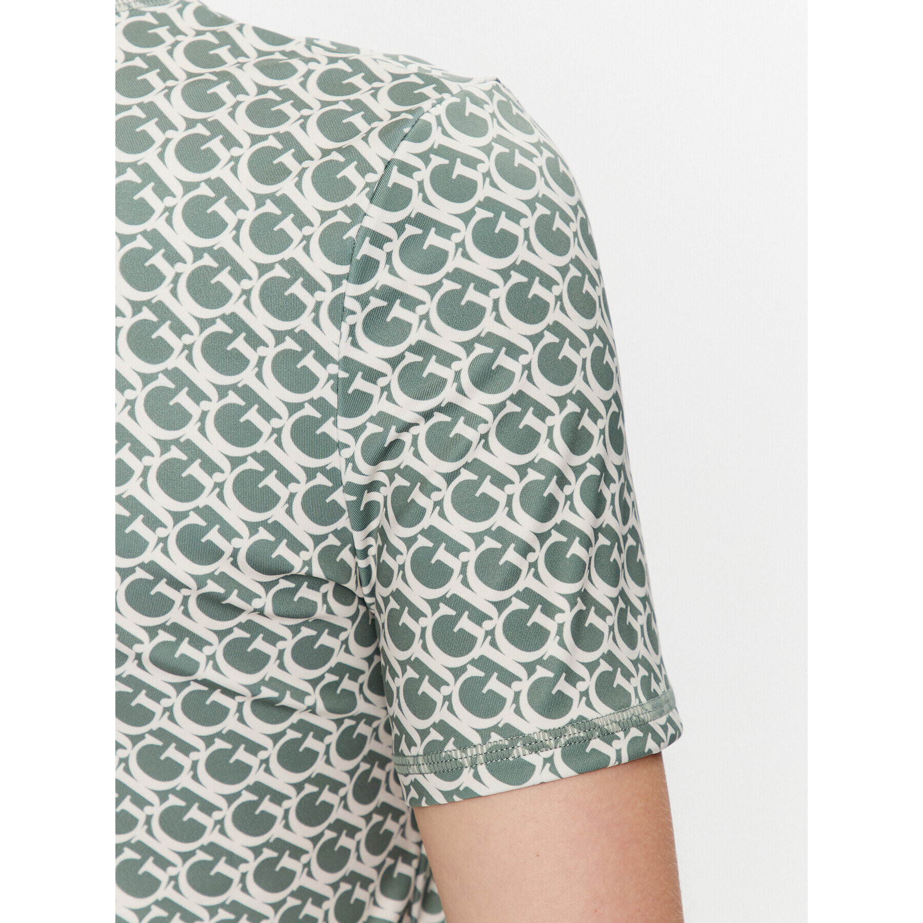 Guess Тишърт V3GP18 MC03W Зелен Regular Fit - Pepit.bg