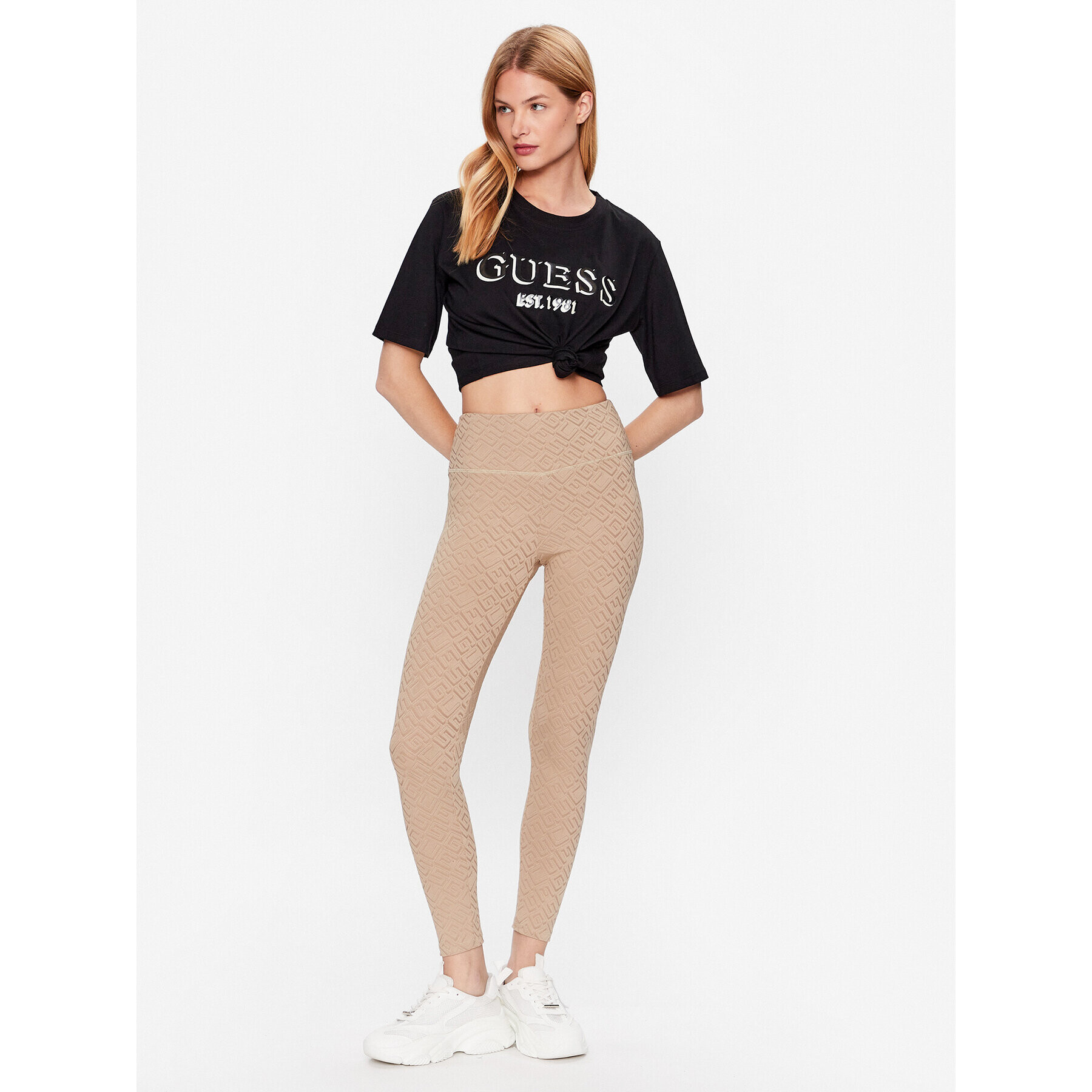 Guess Тишърт V3YI16 I3Z14 Черен Regular Fit - Pepit.bg