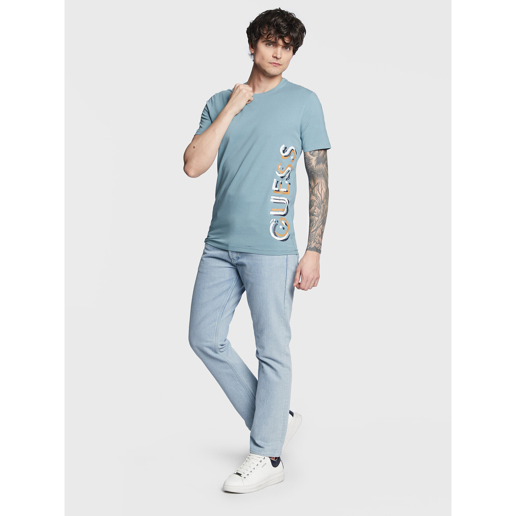 Guess Тишърт Vetical Logo M3GI22 J1314 Син Slim Fit - Pepit.bg