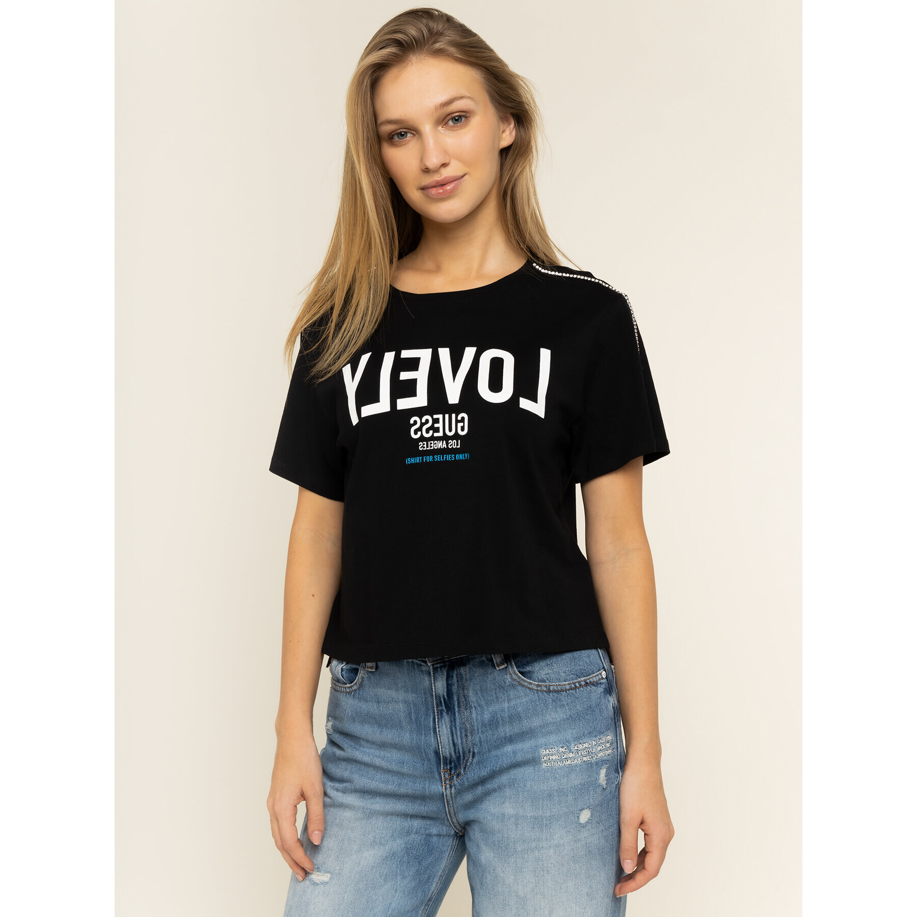 Guess Тишърт Selfie W01I95 JA900 Черен Relaxed Fit - Pepit.bg