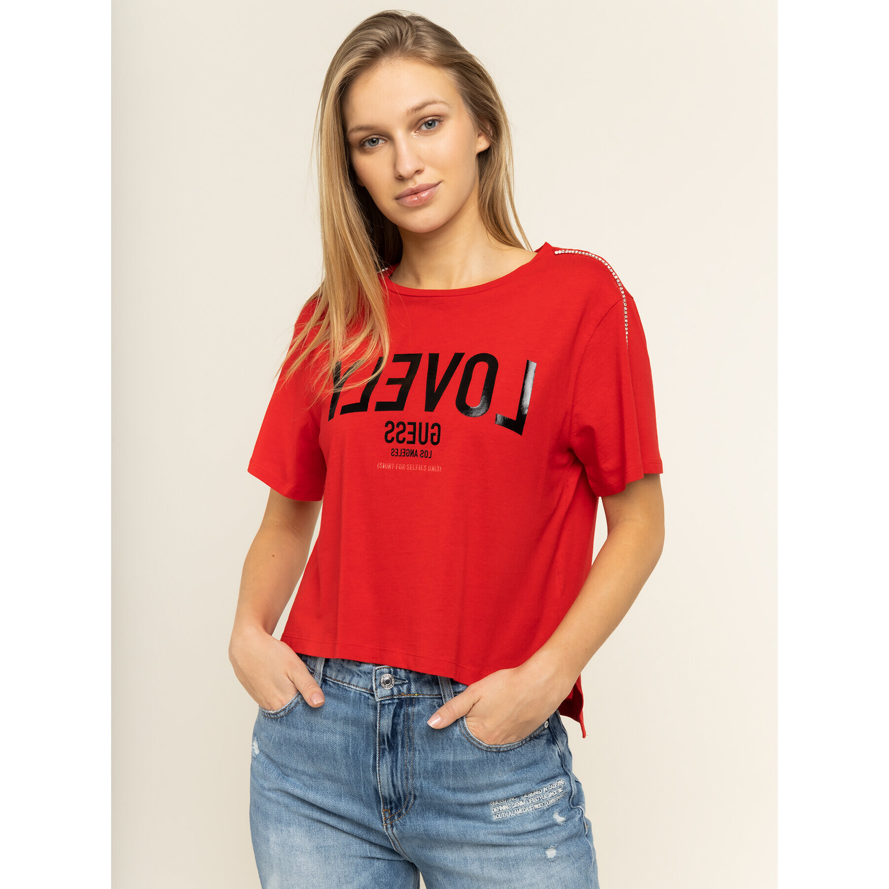 Guess Тишърт Selfie W01I95 JA900 Червен Relaxed Fit - Pepit.bg