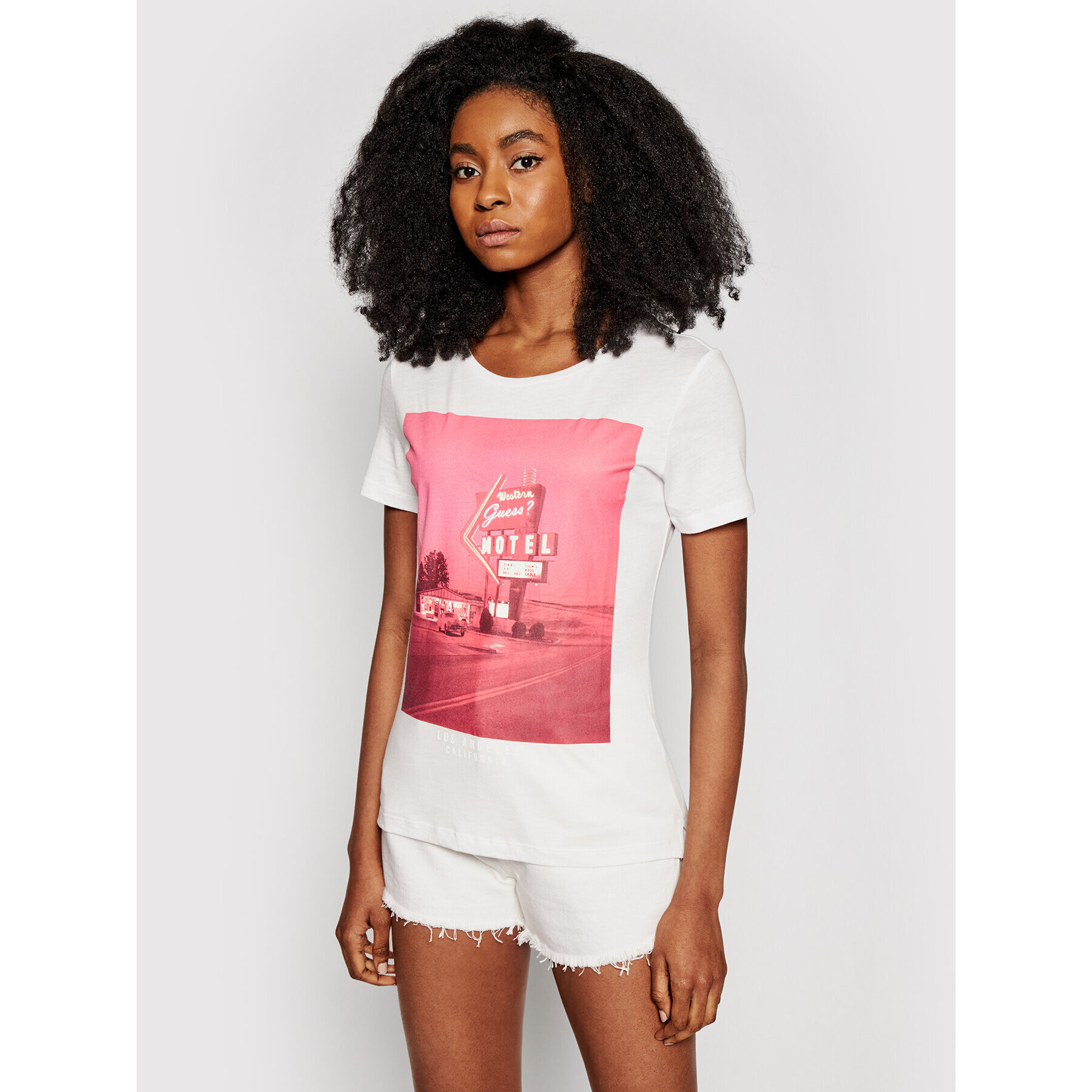 Guess Тишърт W1GI49 K46D0 Бял Regular Fit - Pepit.bg