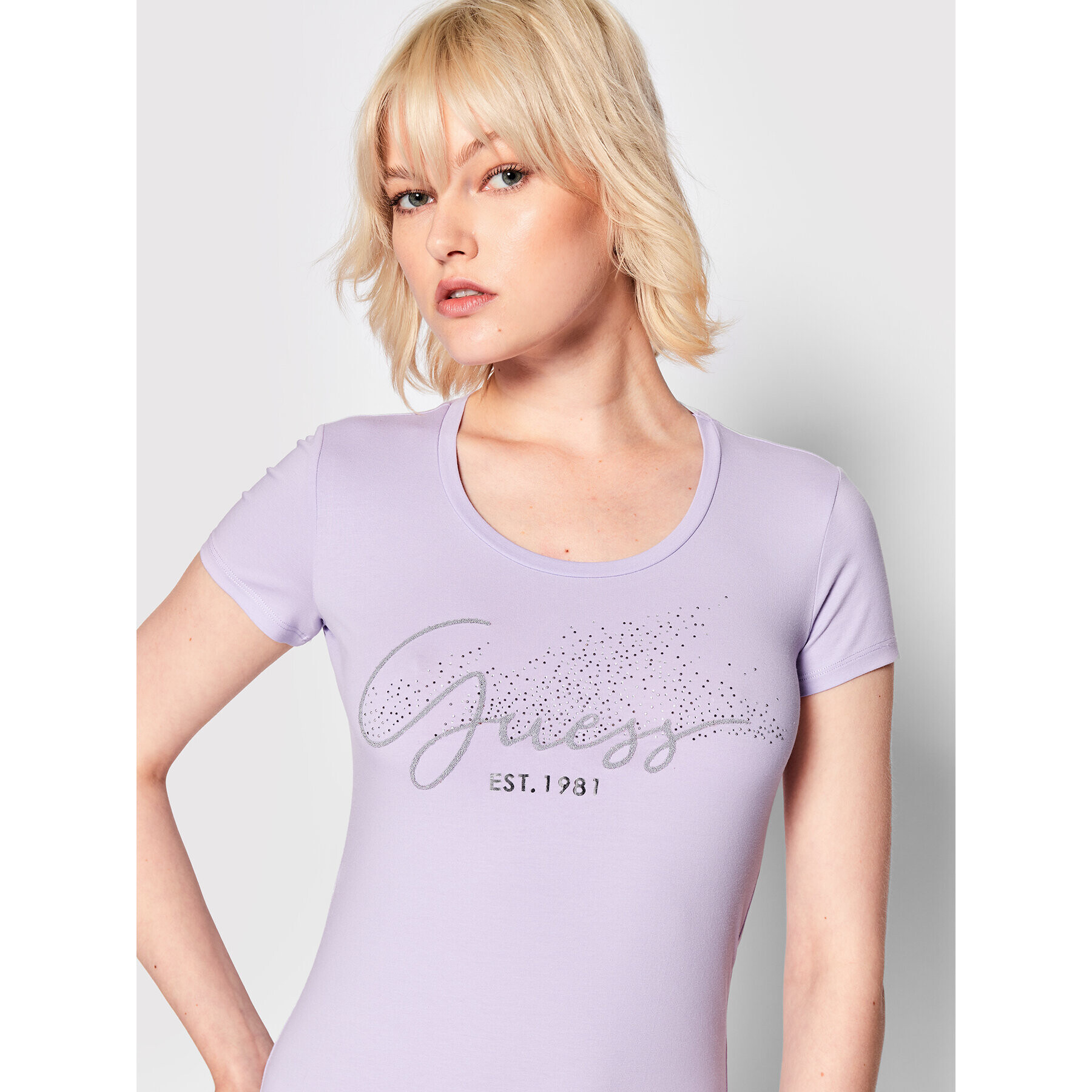 Guess Тишърт W2RI04 J1300 Виолетов Slim Fit - Pepit.bg