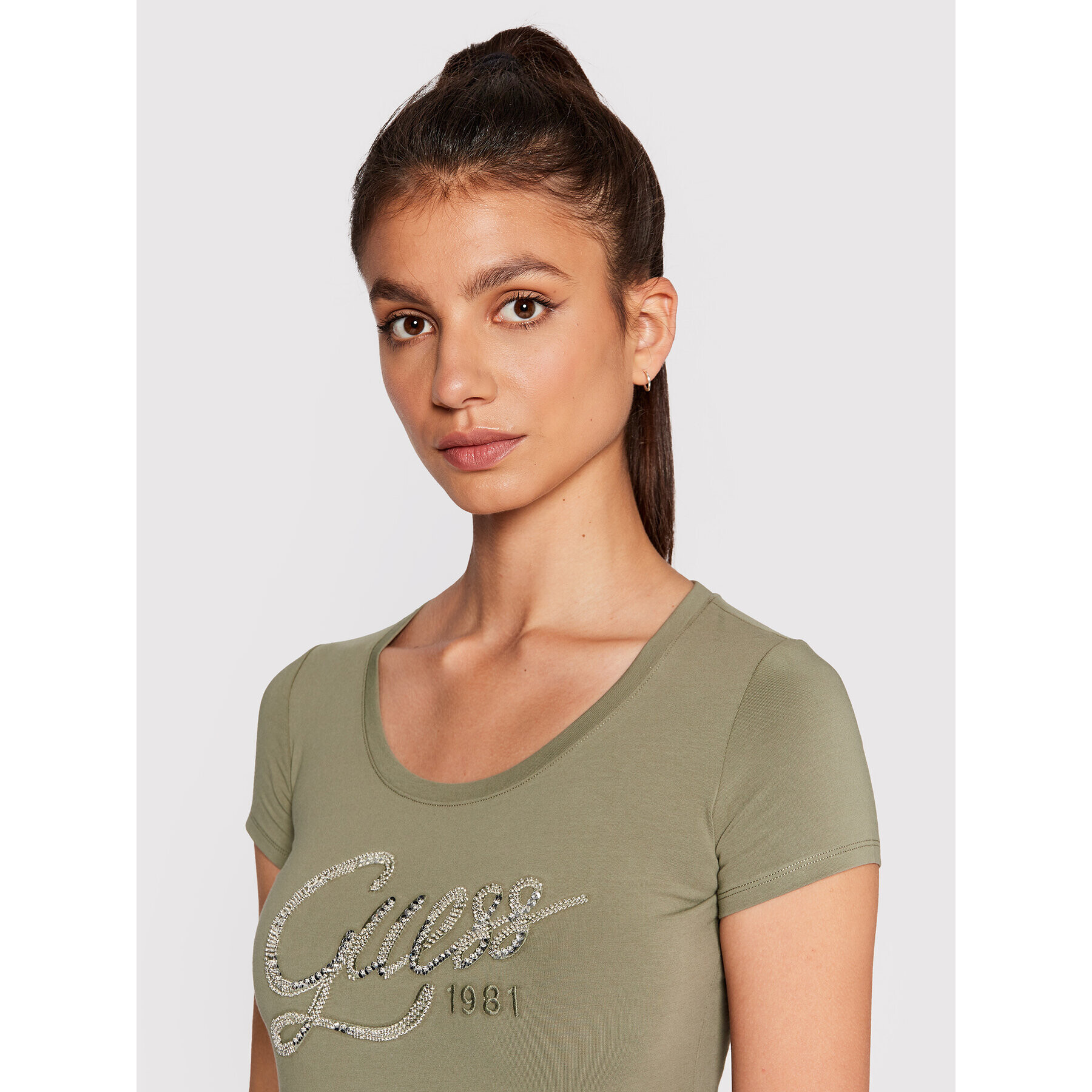 Guess Тишърт W2YI28 J1300 Зелен Slim Fit - Pepit.bg
