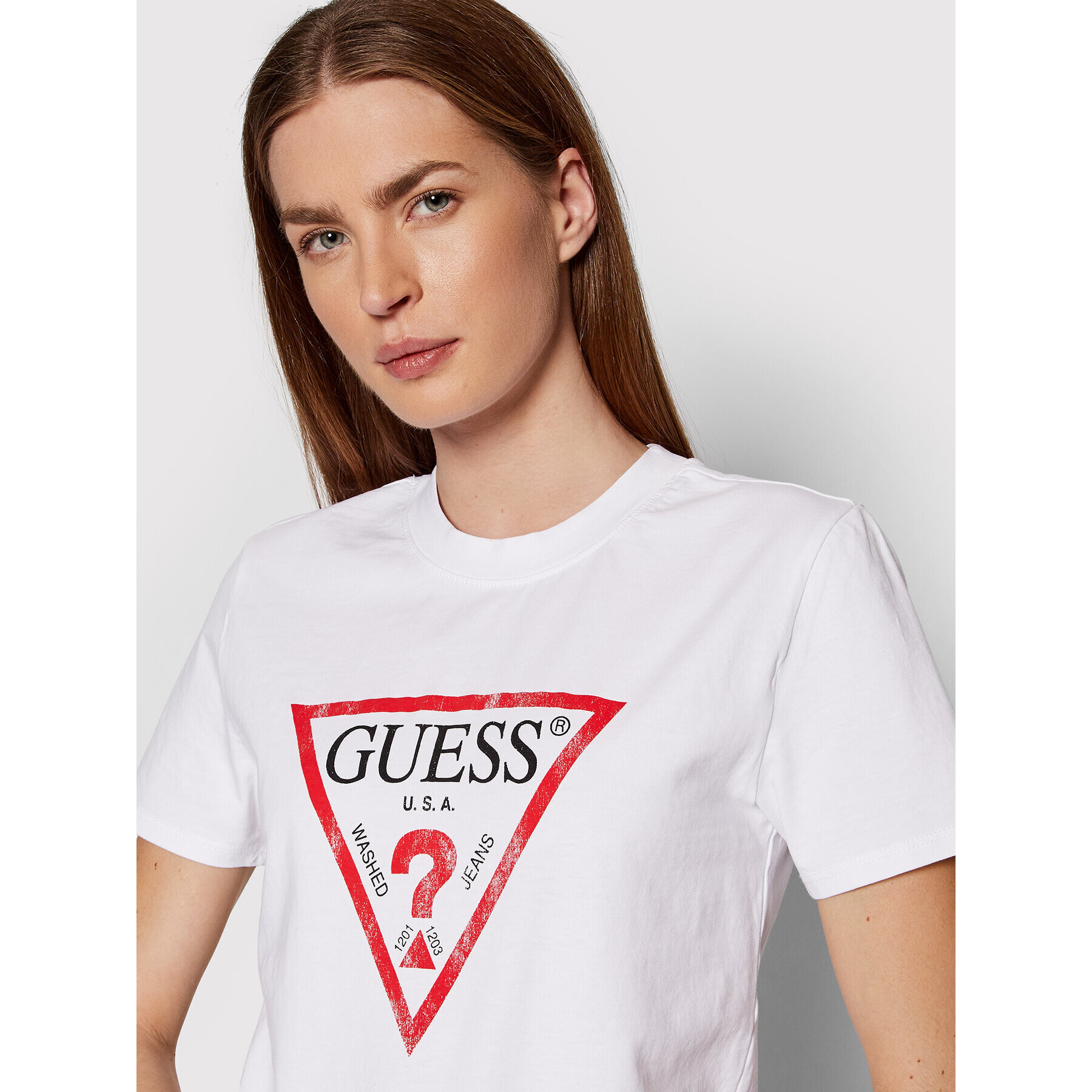 Guess Тишърт W93I0R R9I60 Бял Regular Fit - Pepit.bg