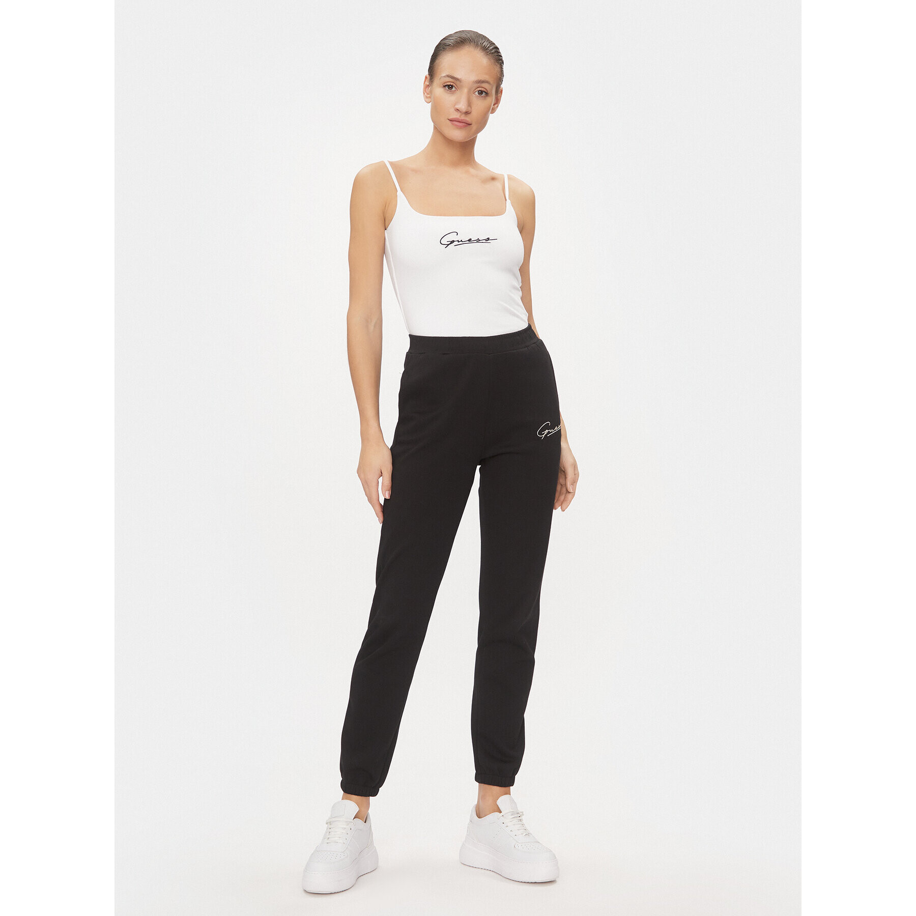 Guess топ Signature V4RP06 J1314 Бял Regular Fit - Pepit.bg