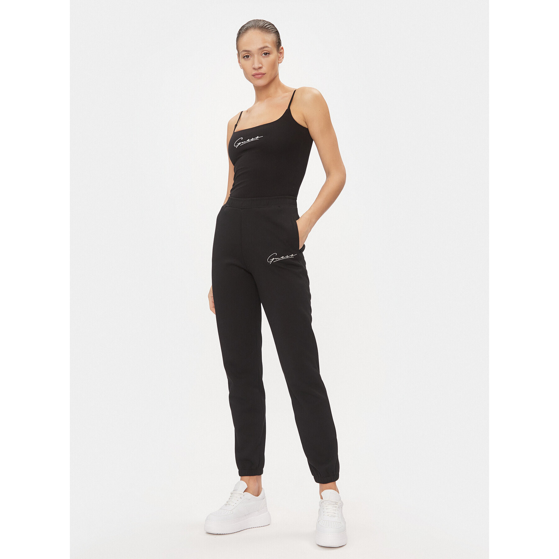 Guess топ Signature V4RP06 J1314 Черен Regular Fit - Pepit.bg