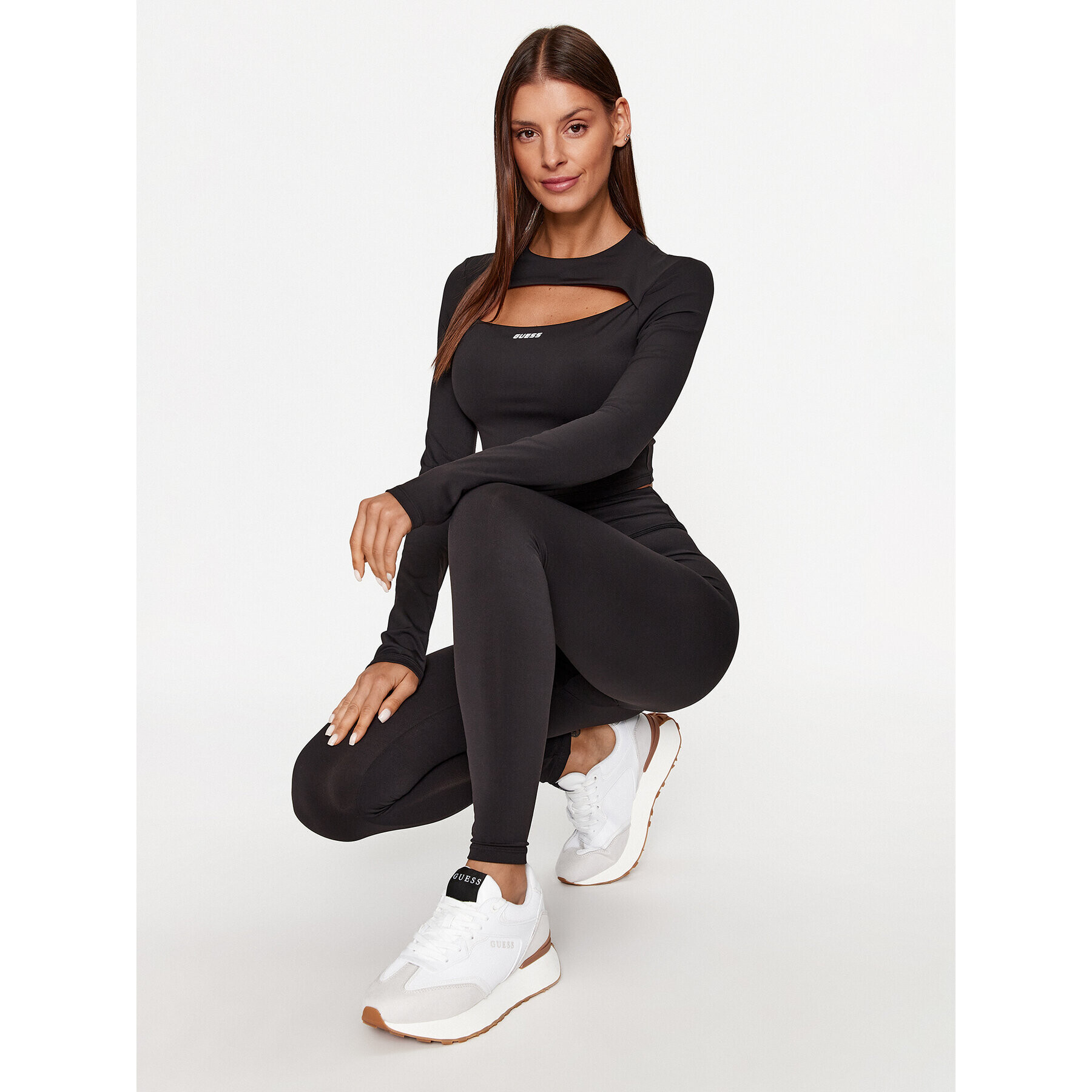 Guess топ V3BP00 MC04Z Черен Regular Fit - Pepit.bg