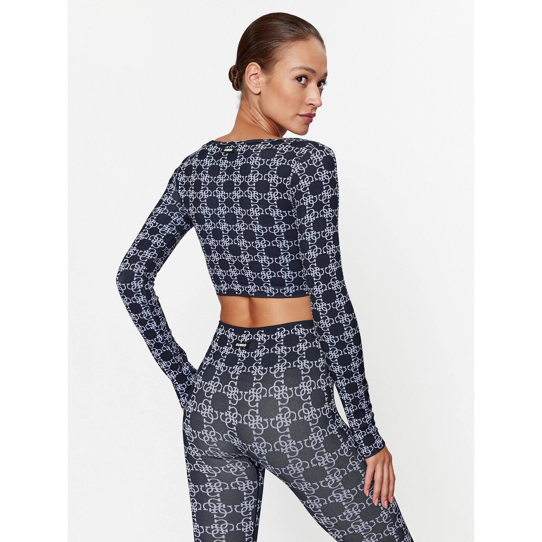 Guess топ V3BP05 ZZ04N Екрю Slim Fit - Pepit.bg