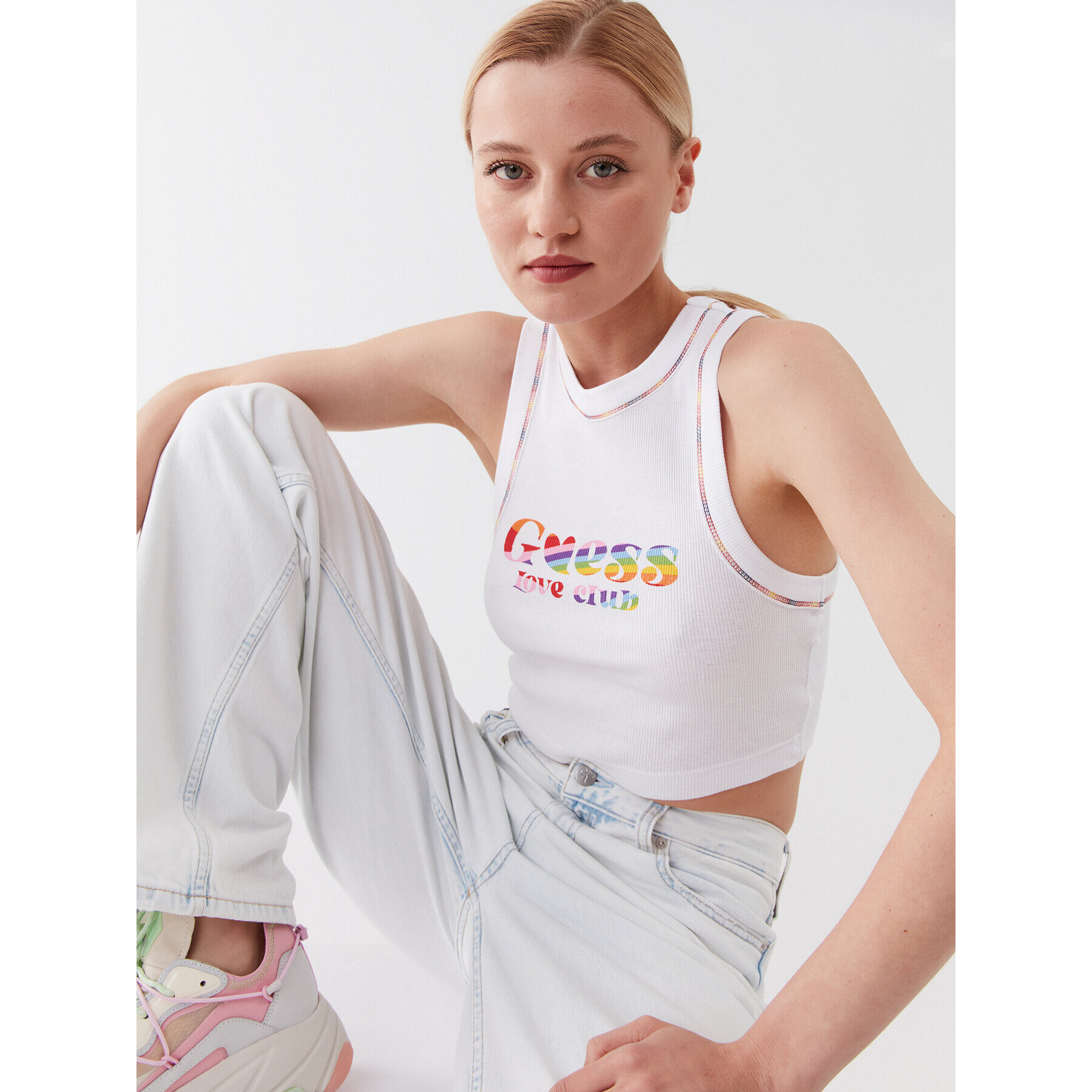Guess топ W3YP45 K1811 Бял Slim Fit - Pepit.bg
