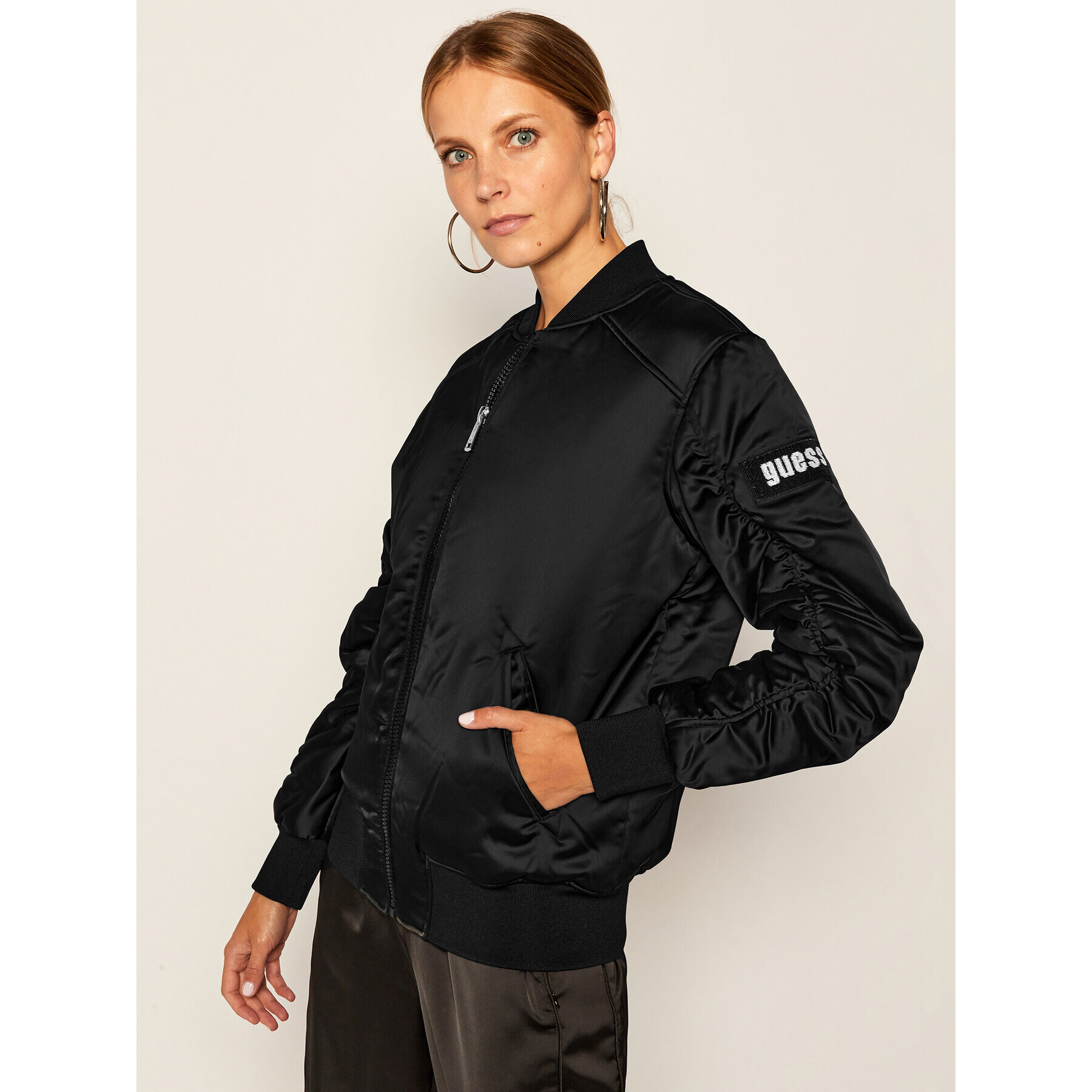 Guess Яке бомбър Ermin W0YL77 WB3C0 Черен Regular Fit - Pepit.bg