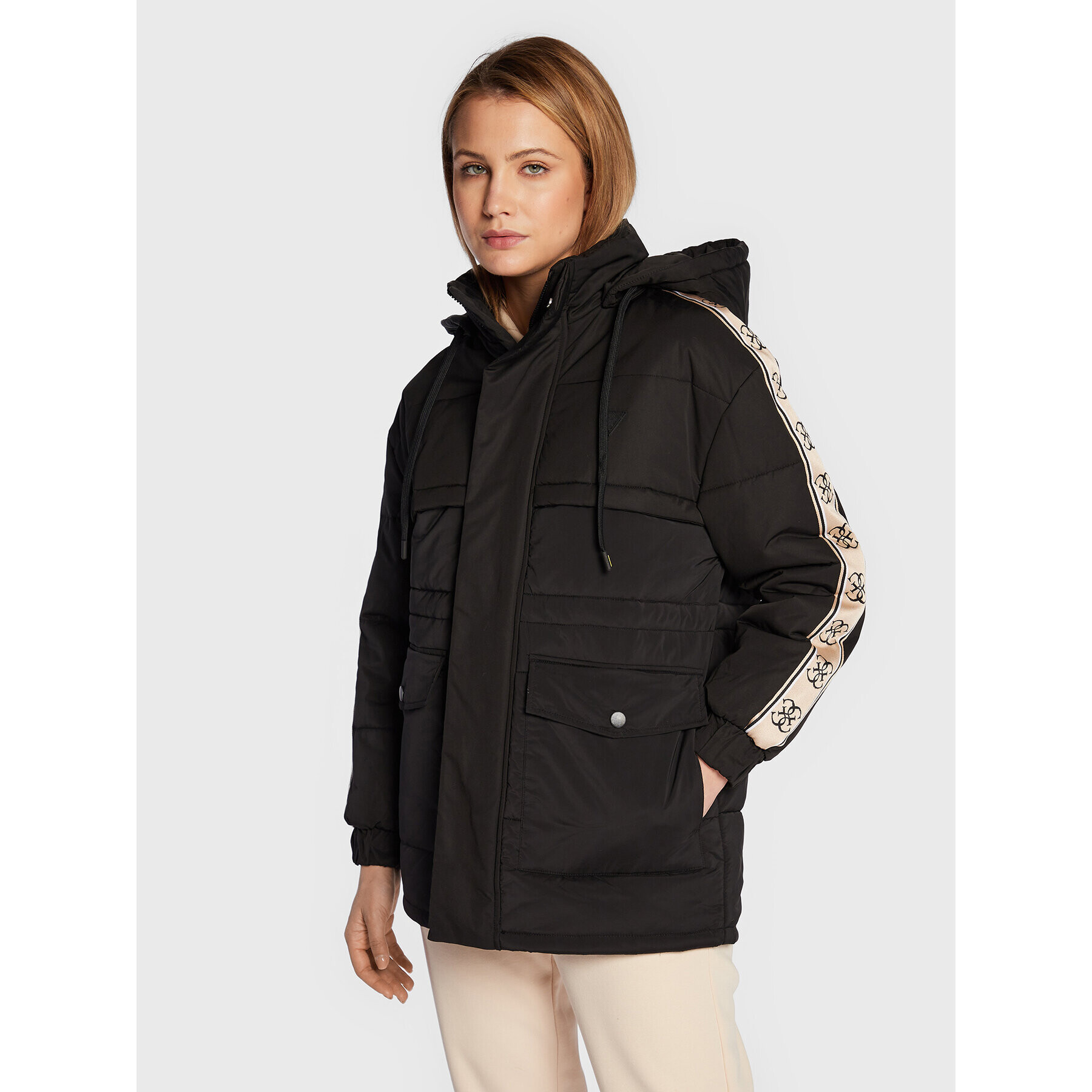 Guess Зимно яке 4G V2BL09 WF330 Черен Regular Fit - Pepit.bg