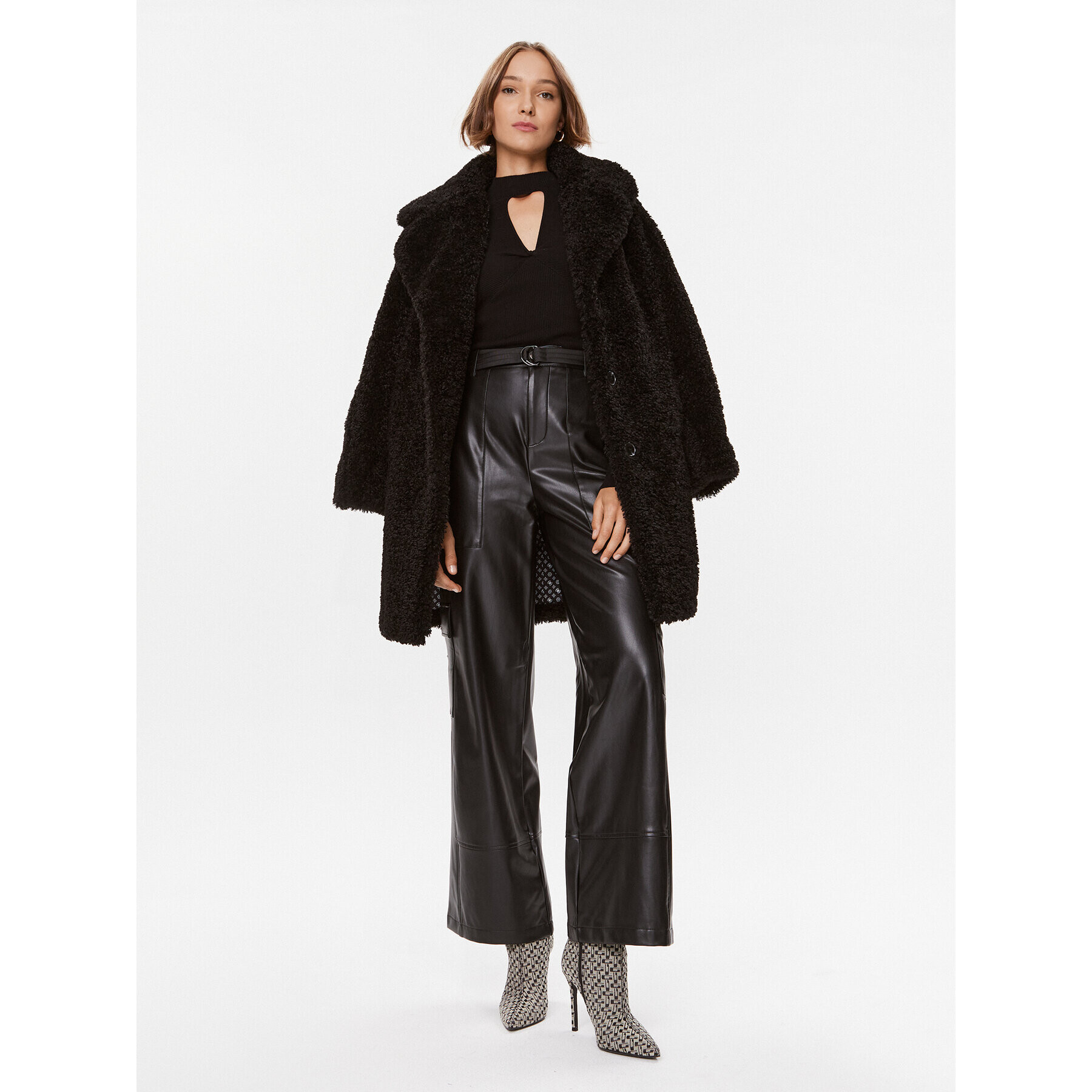 Guess Кожух W3BL58 WEYQ0 Черен Regular Fit - Pepit.bg