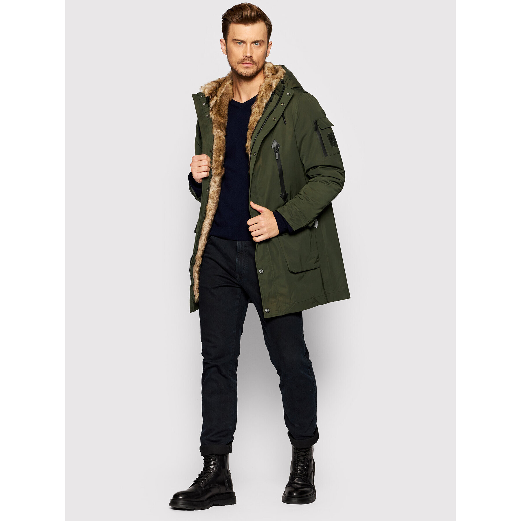Guess Парка M1BL20 WDMY0 Зелен Regular Fit - Pepit.bg