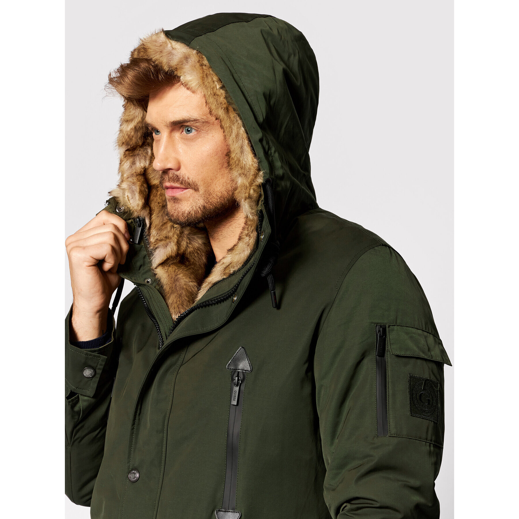 Guess Парка M1BL20 WDMY0 Зелен Regular Fit - Pepit.bg