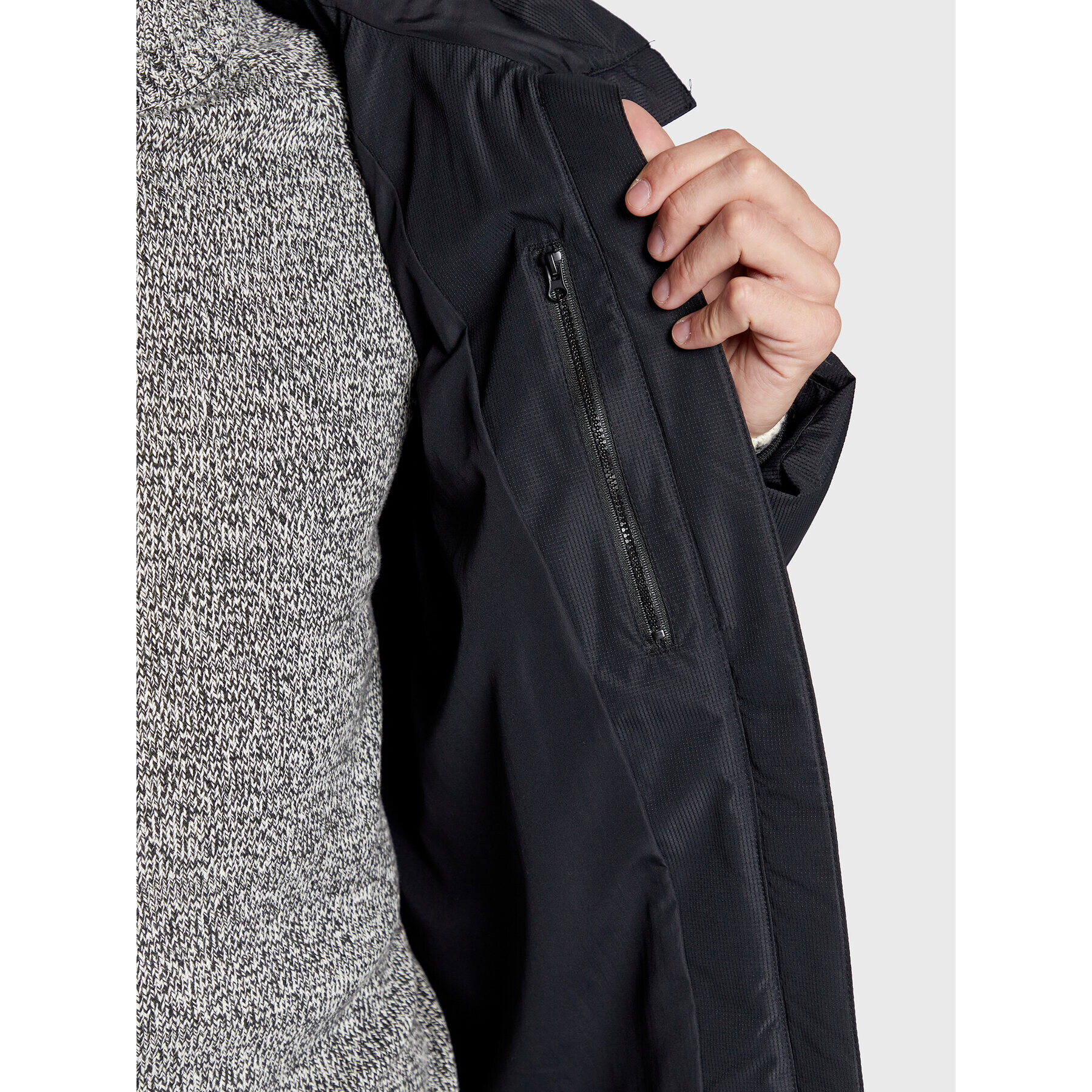 Halti Пухено яке Linjat 065-0419 Черен Regular Fit - Pepit.bg