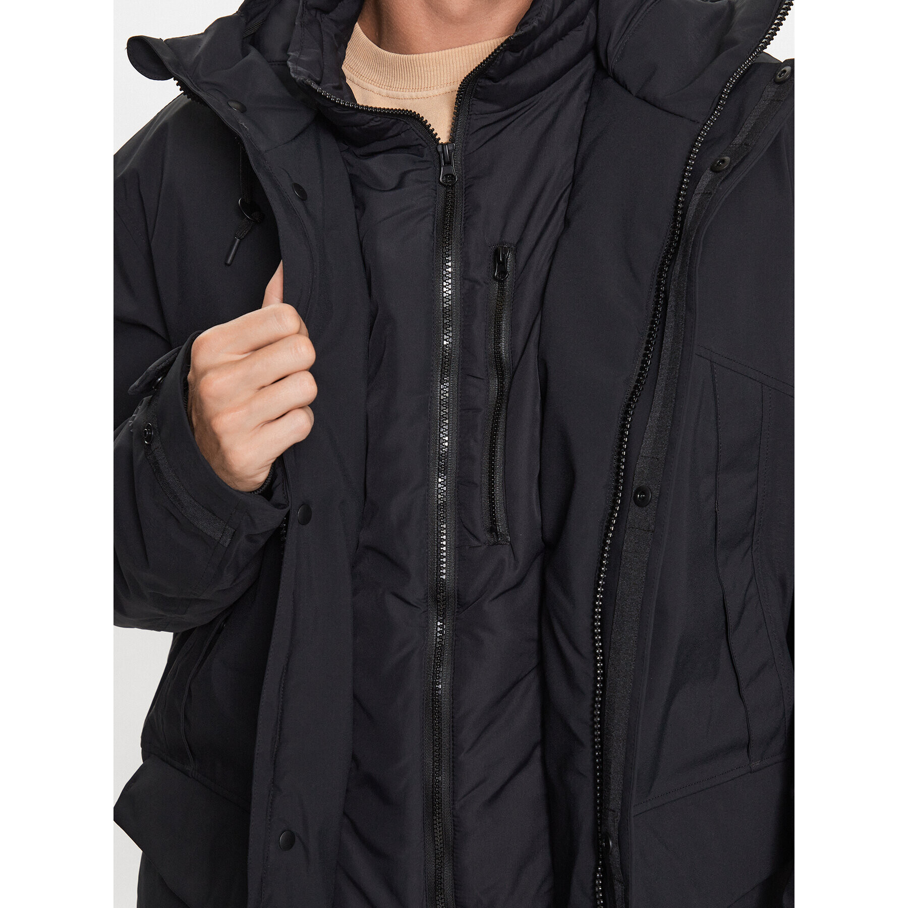 Halti Зимно яке Bergga 065-0426 Черен Regular Fit - Pepit.bg