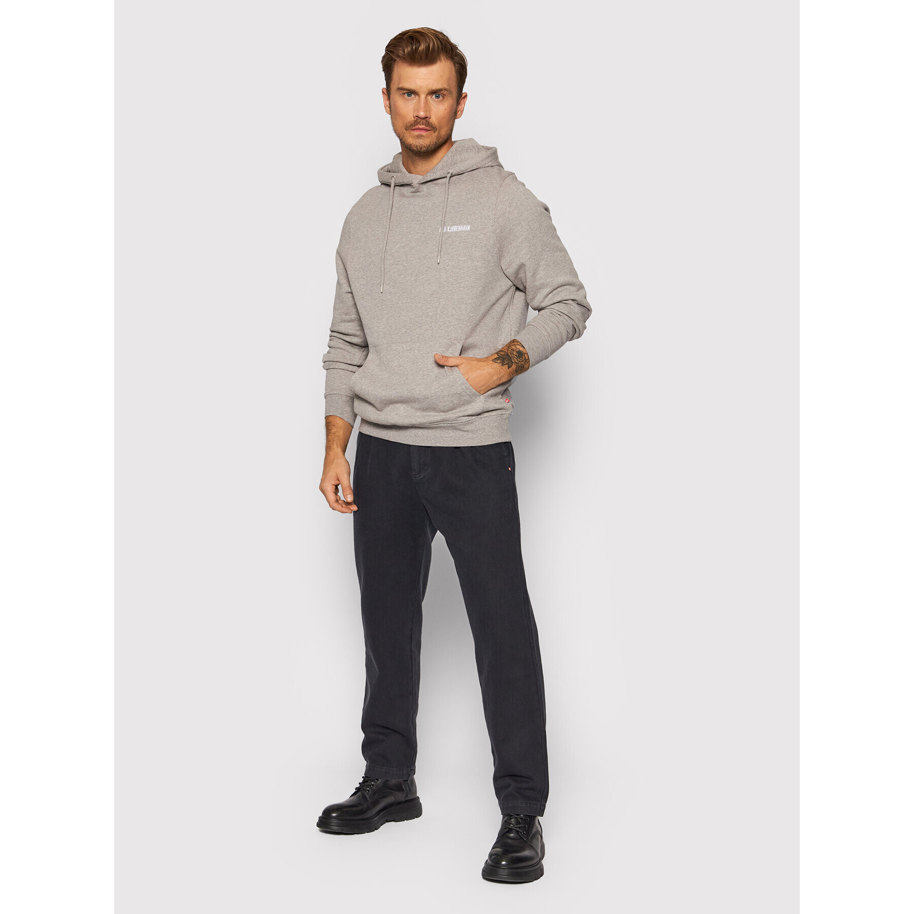 Han Kjøbenhavn Суитшърт M-40002 Сив Regular Fit - Pepit.bg