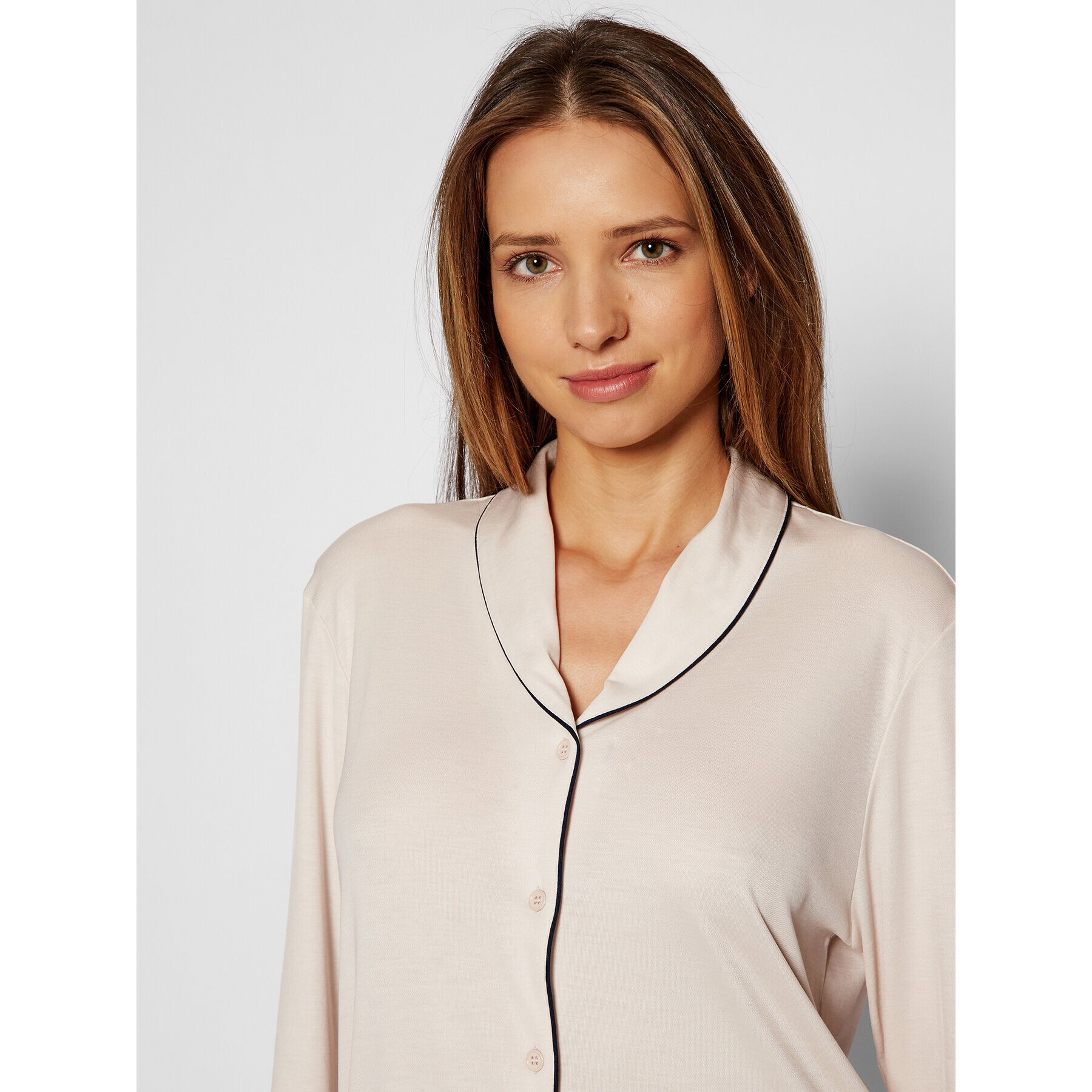Hanro Нощница Natural Comfort 7964 Бежов - Pepit.bg