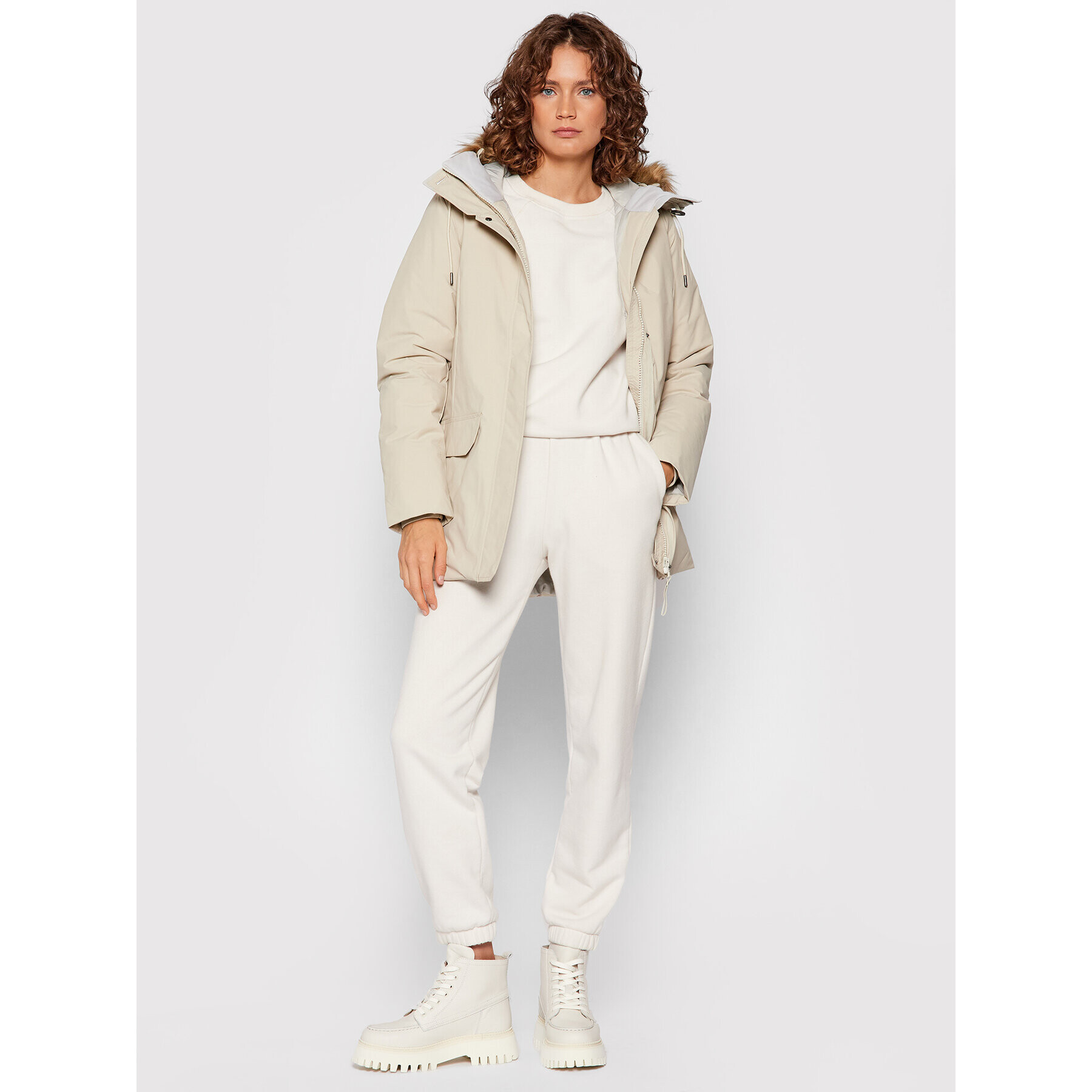 Helly Hansen Парка Classic 53505 Бежов Regular Fit - Pepit.bg