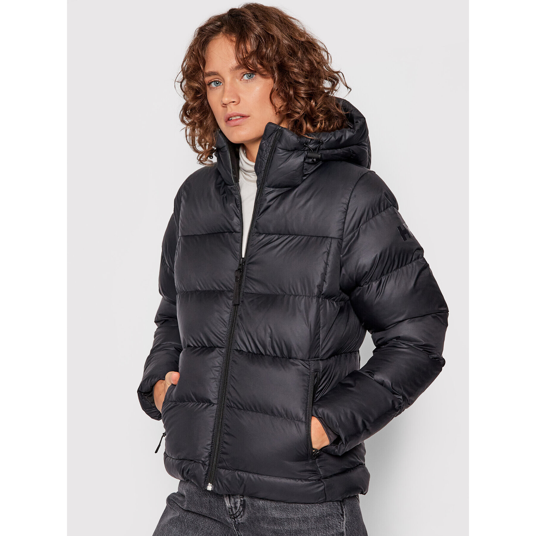 Helly Hansen Пухено яке Active Puffy 53612 Черен Regular Fit - Pepit.bg