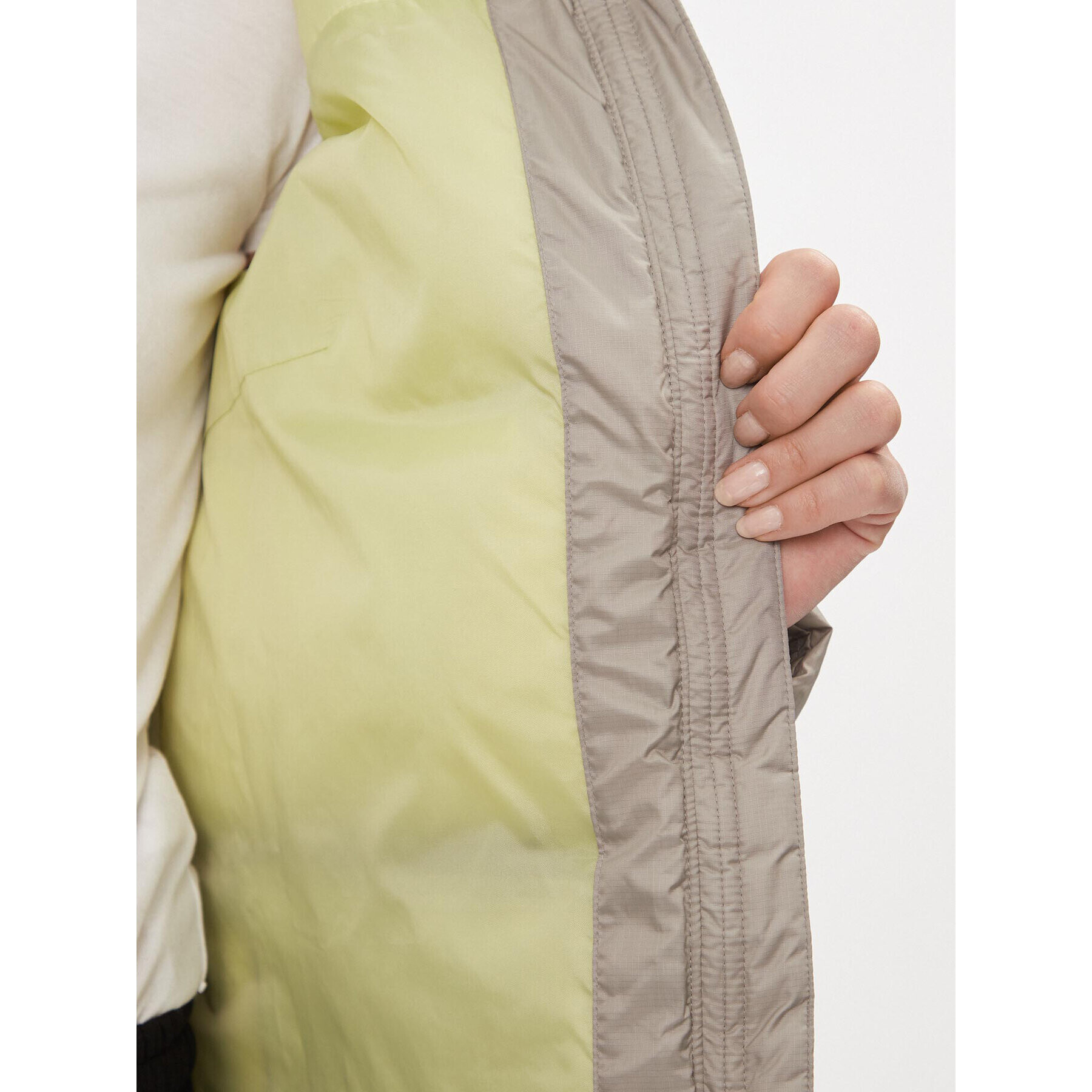 Helly Hansen Пухено яке Essence Down 53817 Сив Regular Fit - Pepit.bg