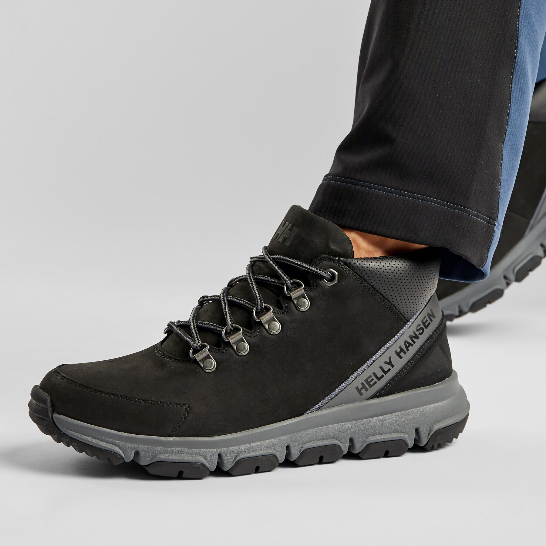 Helly Hansen Сникърси Fendvard Boot 11475.990 Черен - Pepit.bg