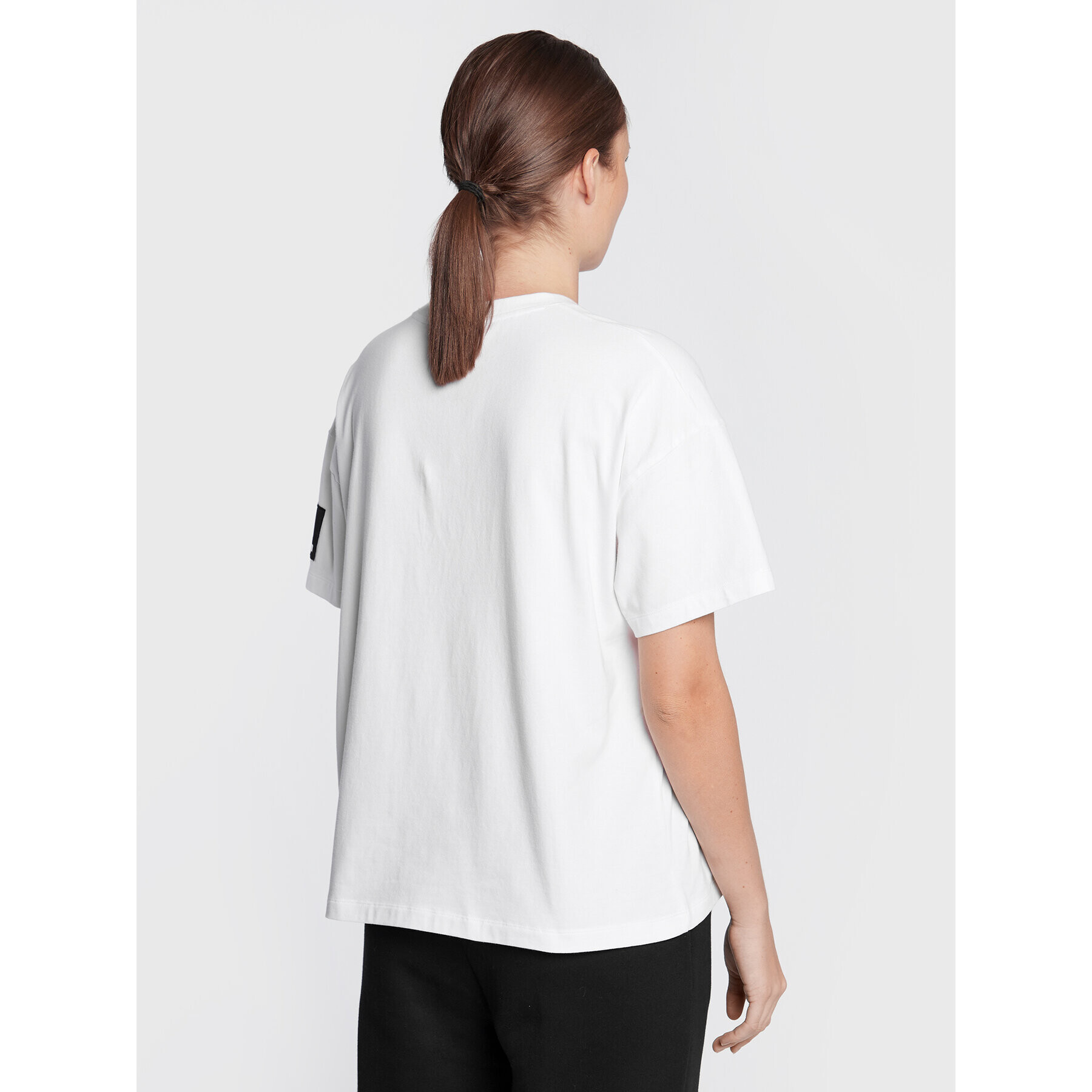 Helly Hansen Тишърт Yu Patch 53781 Бял Relaxed Fit - Pepit.bg