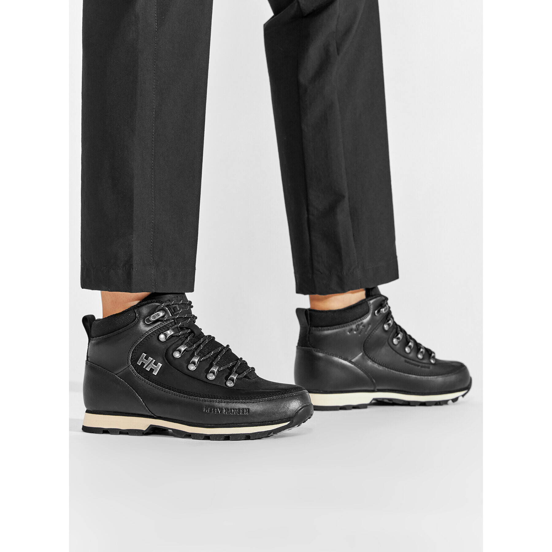 Helly Hansen Туристически W The Forester 105-16.993 Черен - Pepit.bg