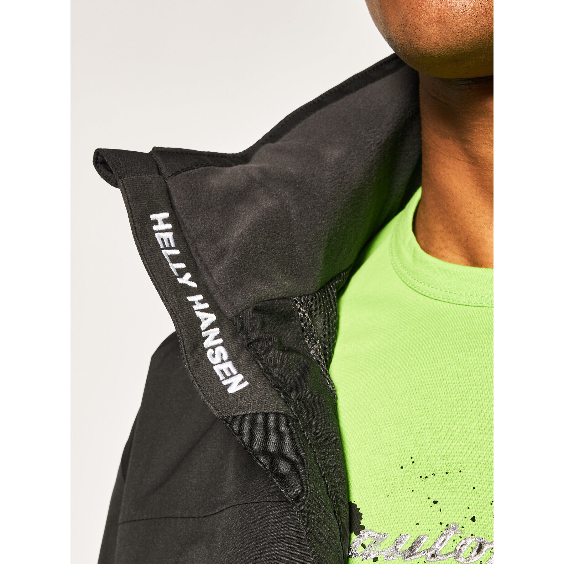 Helly Hansen Ветроходно яке Crew 33875 Черен Regular Fit - Pepit.bg