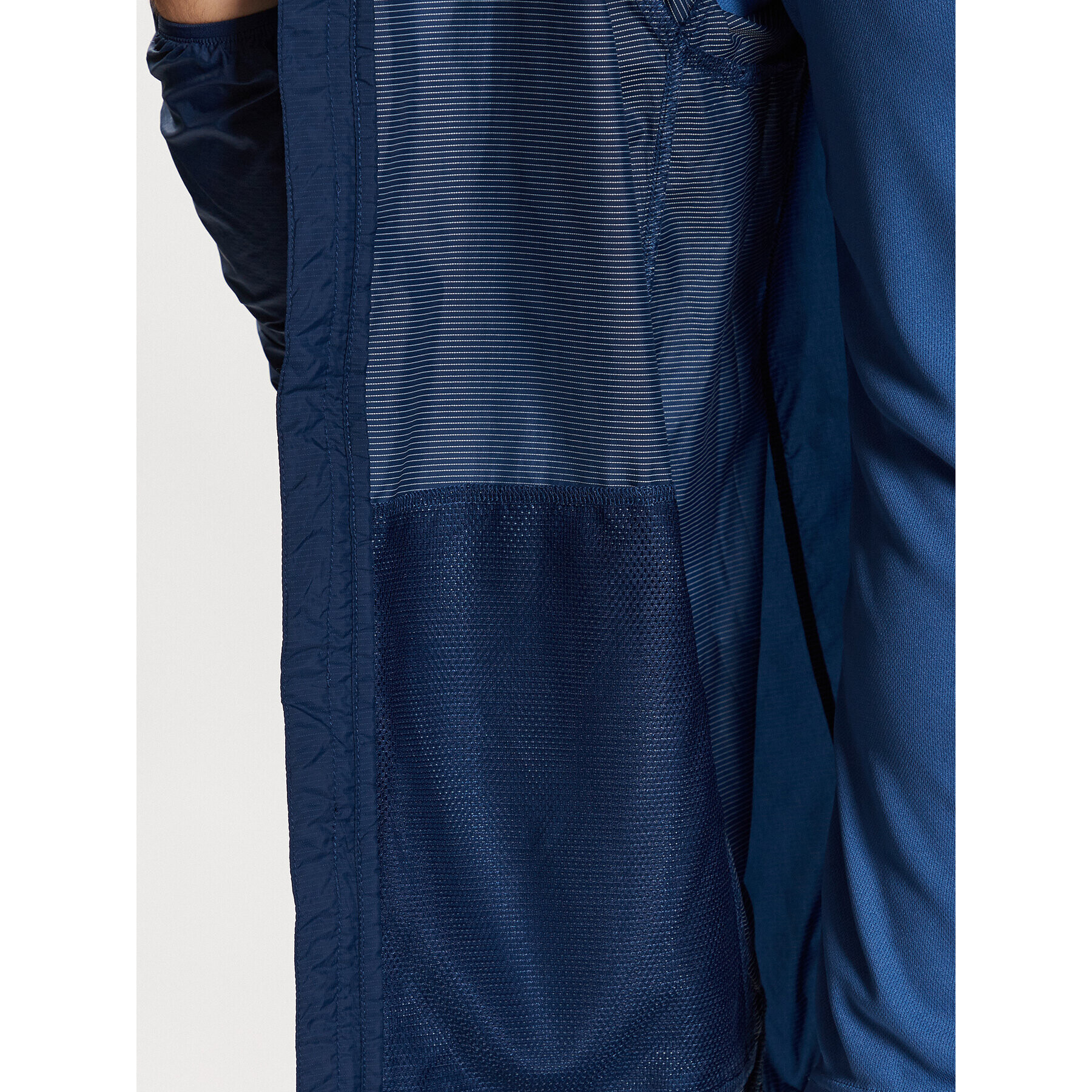 Helly Hansen Ветровка Roam 63145 Тъмносин Regular Fit - Pepit.bg