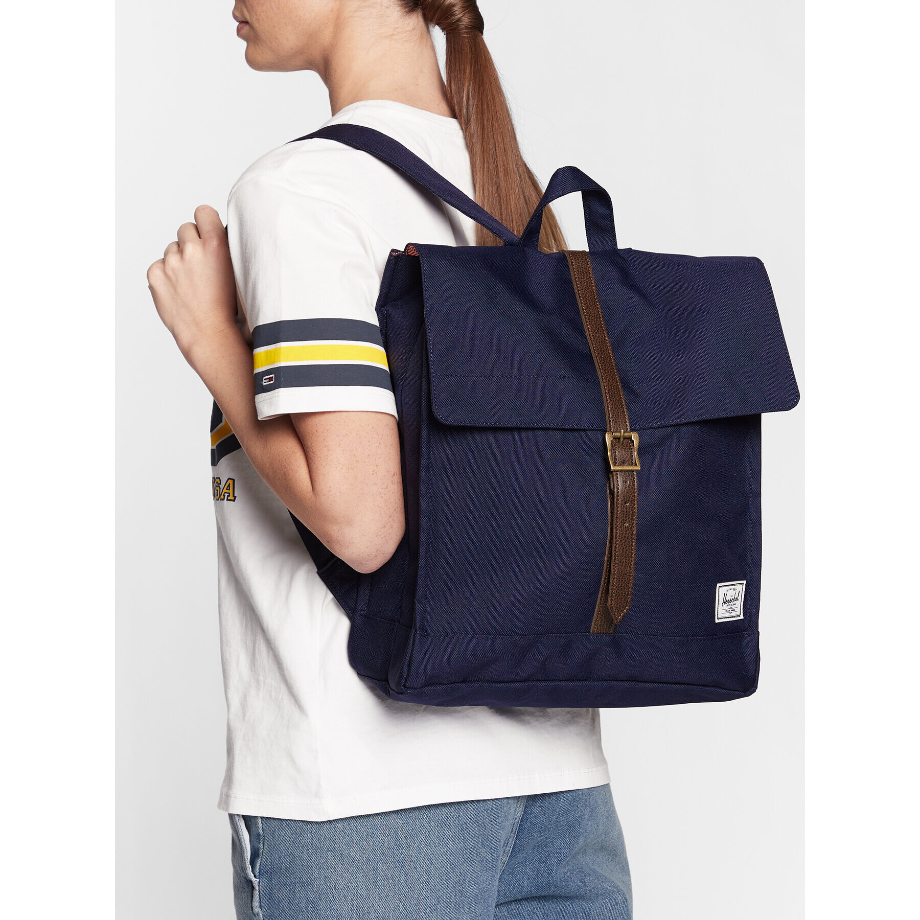 Herschel Раница City Mid-Volume 10486-05432 Тъмносин - Pepit.bg