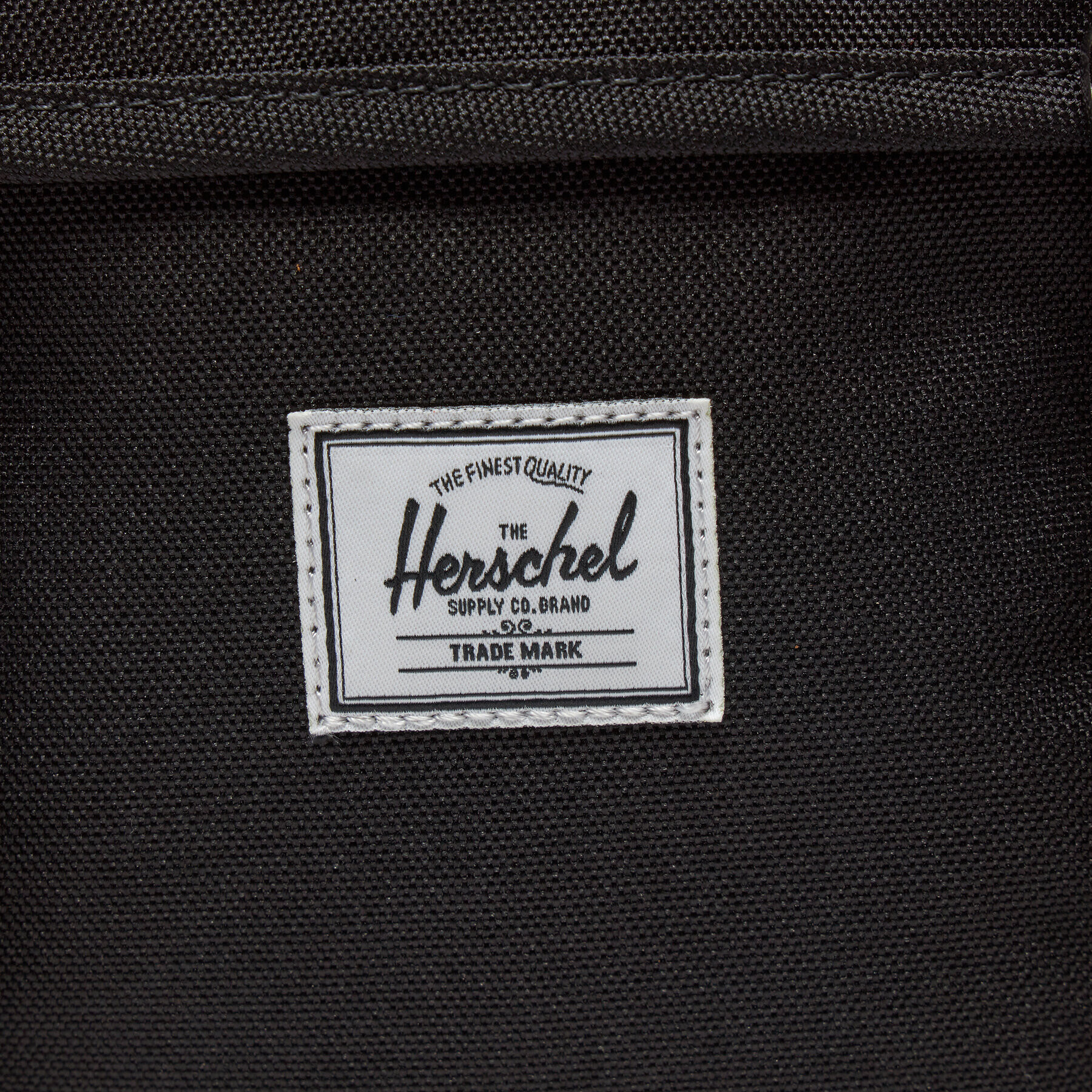 Herschel Раница Little America 11390-00001-OS Черен - Pepit.bg