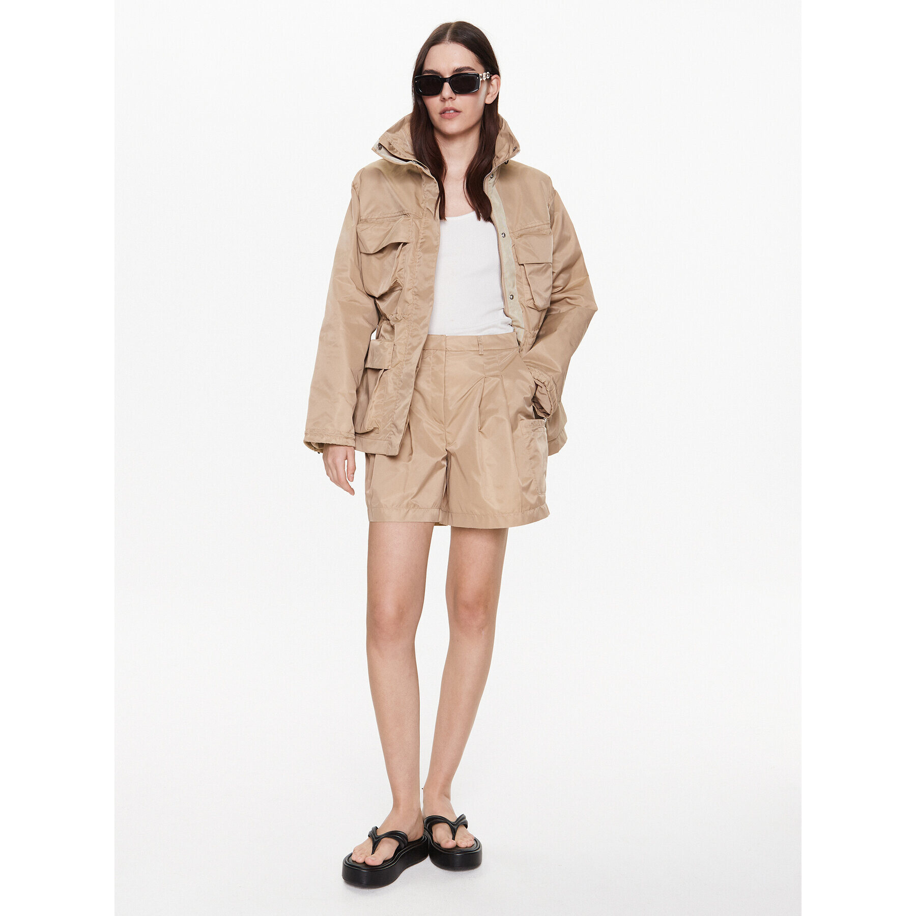 Herskind Шорти от плат Hans 4713932 Бежов Regular Fit - Pepit.bg