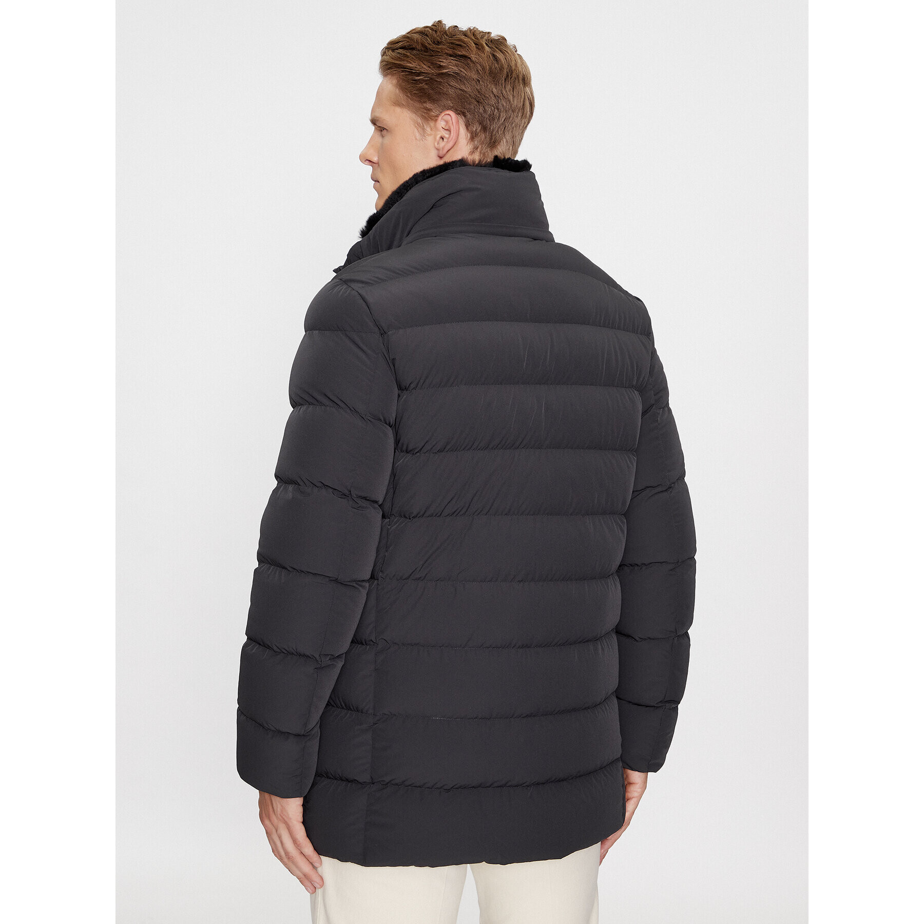 Hetregó Пухено яке Joseph 8K435R 23WU07 Черен Regular Fit - Pepit.bg