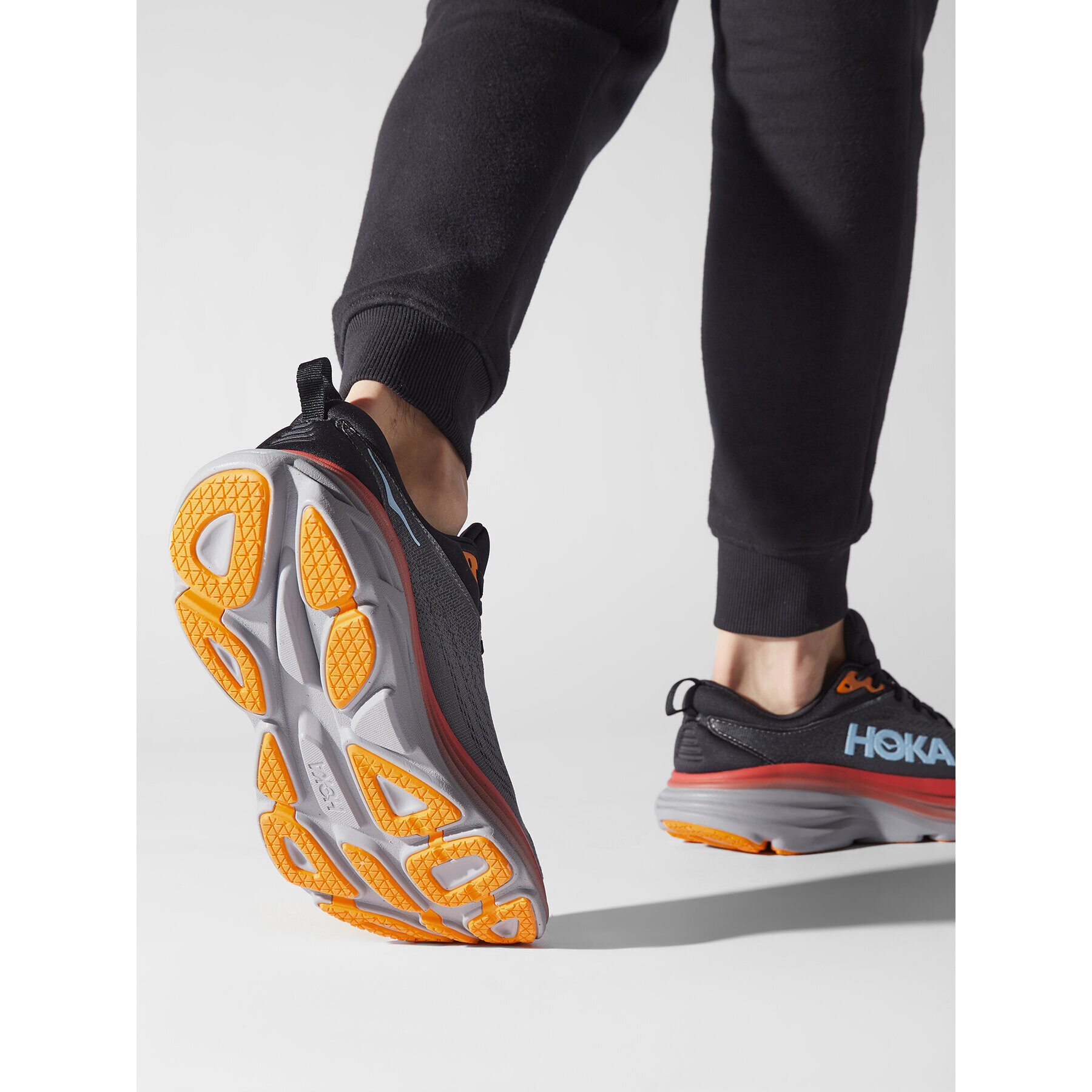 Hoka Обувки M Bondi 8 1123202 Сив - Pepit.bg