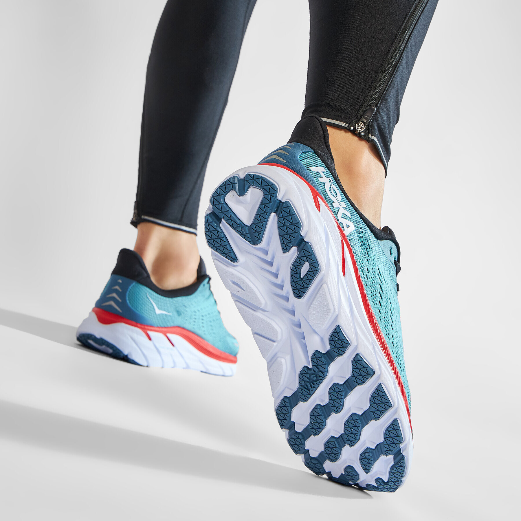 Hoka One One Обувки M Clifton 8 1119393 Син - Pepit.bg
